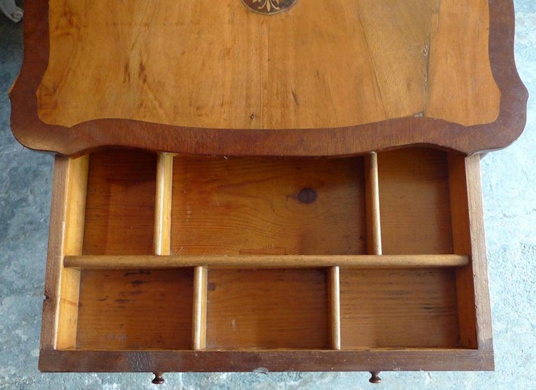 French 19th Century Walnut 2-Drawer Sewing Table with Inlay Top and 2 Drawers For Sale 7