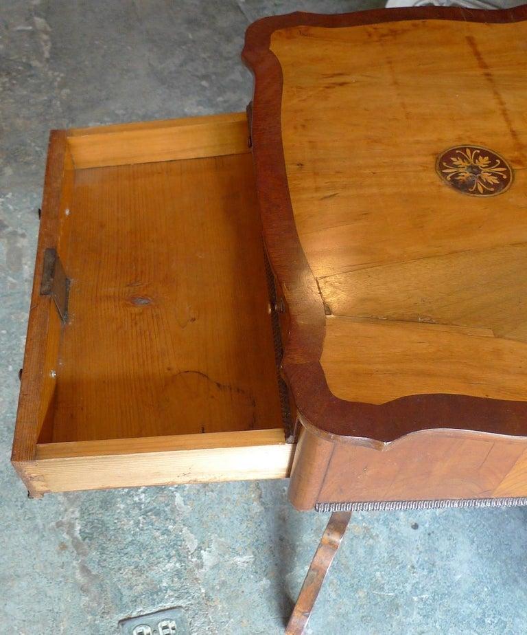 French 19th Century Walnut 2-Drawer Sewing Table with Inlay Top and 2 Drawers For Sale 9