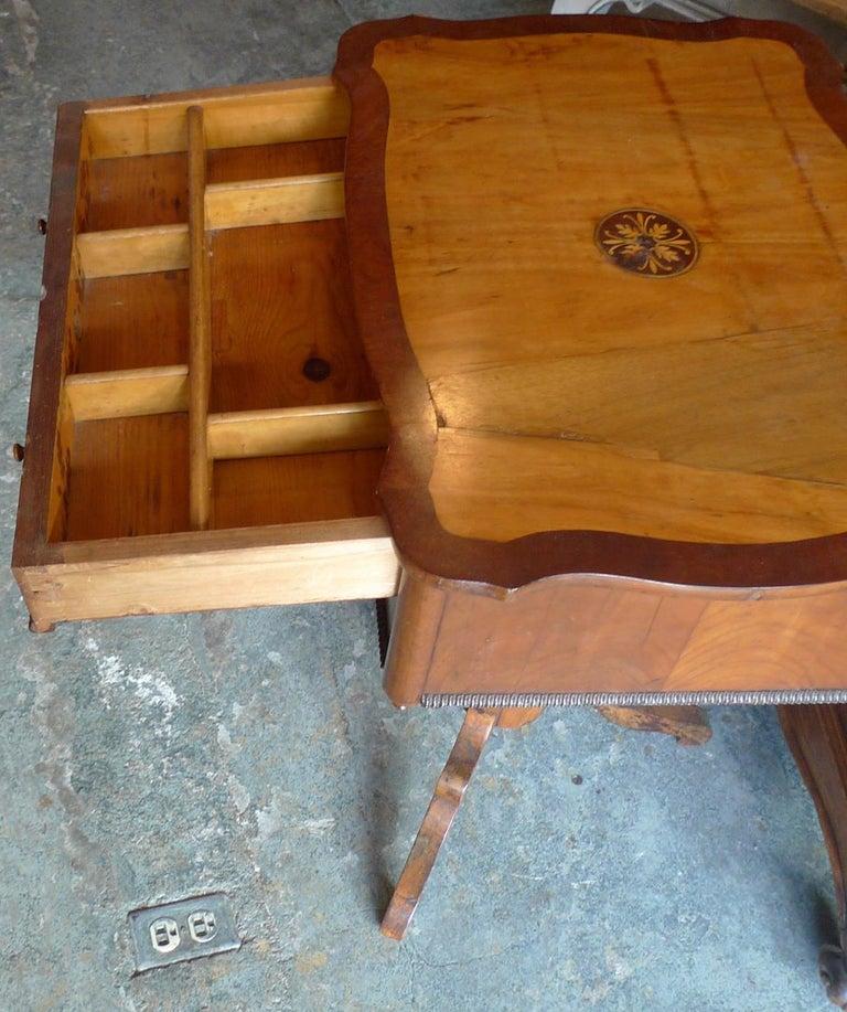 French 19th Century Walnut 2-Drawer Sewing Table with Inlay Top and 2 Drawers For Sale 10