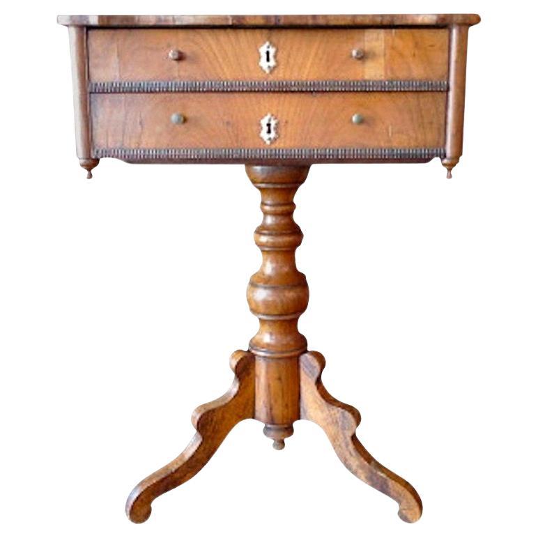 French 19th Century Walnut 2-Drawer Sewing Table with Inlay Top and 2 Drawers For Sale