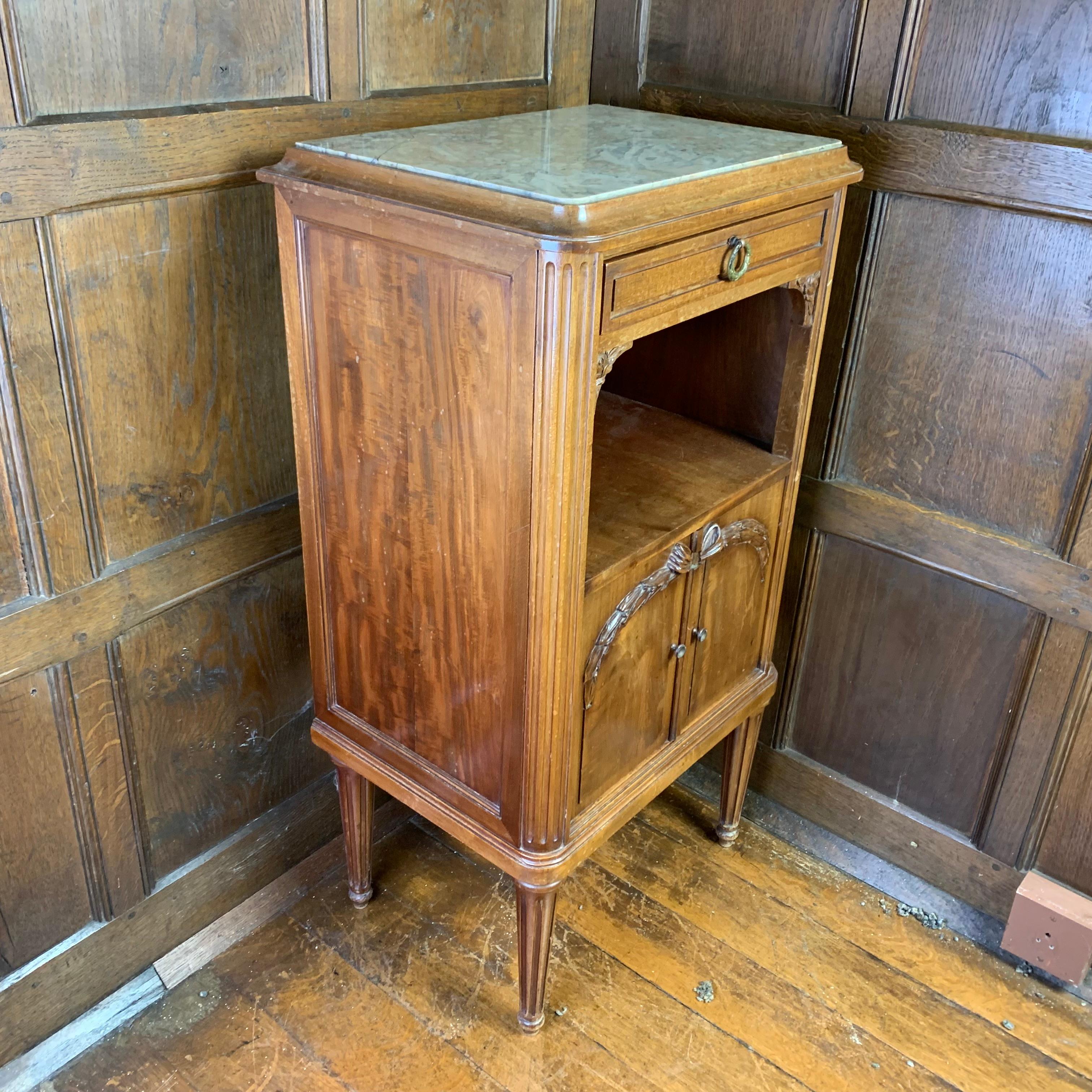 French 19th Century Walnut Bedside Cabinet / Table Lined in Marble 1