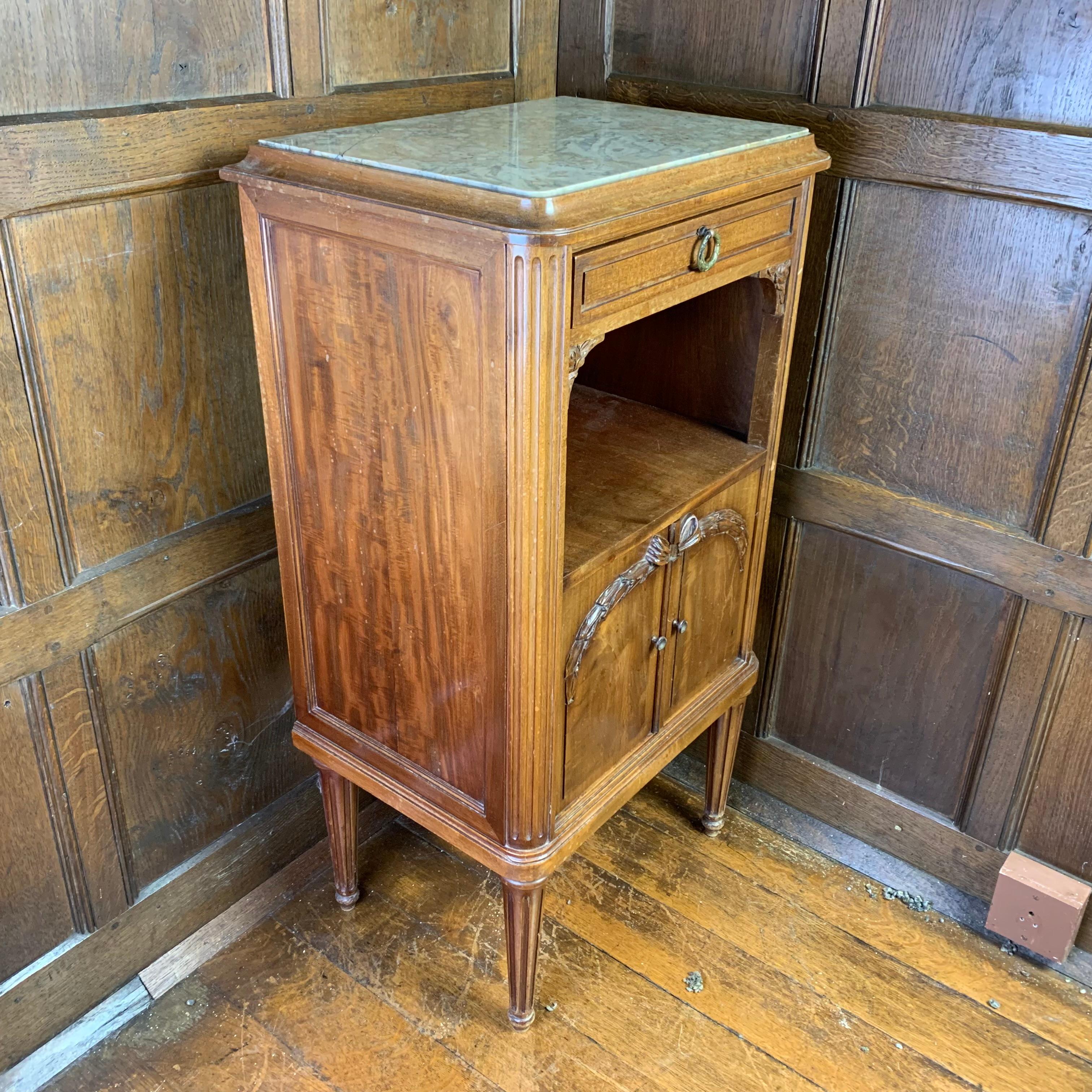 French 19th Century Walnut Bedside Cabinet / Table Lined in Marble 2