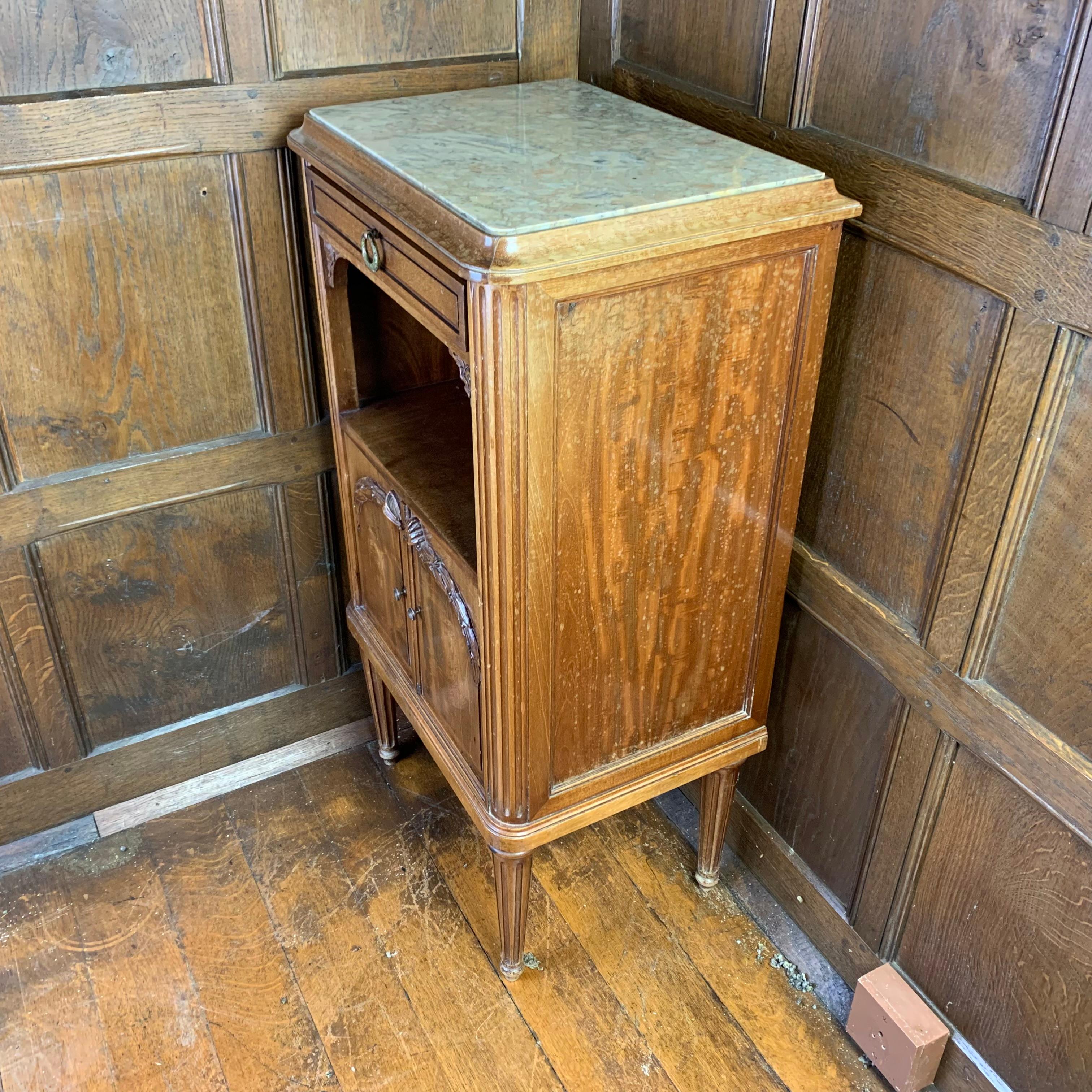 French 19th Century Walnut Bedside Cabinet / Table Lined in Marble 3