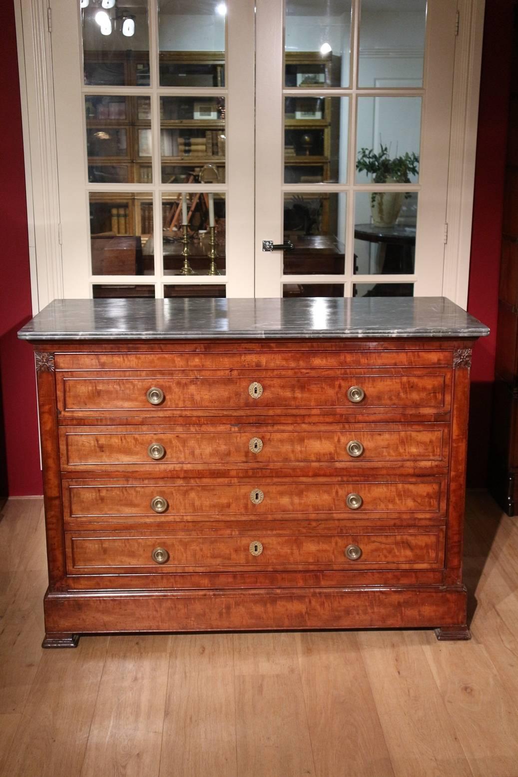 Beautiful walnut chest of drawers with secretary drawer. Impressive design with bronze drawer pullers and fire-plated key plates. Beautifully lived leather. The desk section is large enough to use. The marble blade has a damage.

Origin: