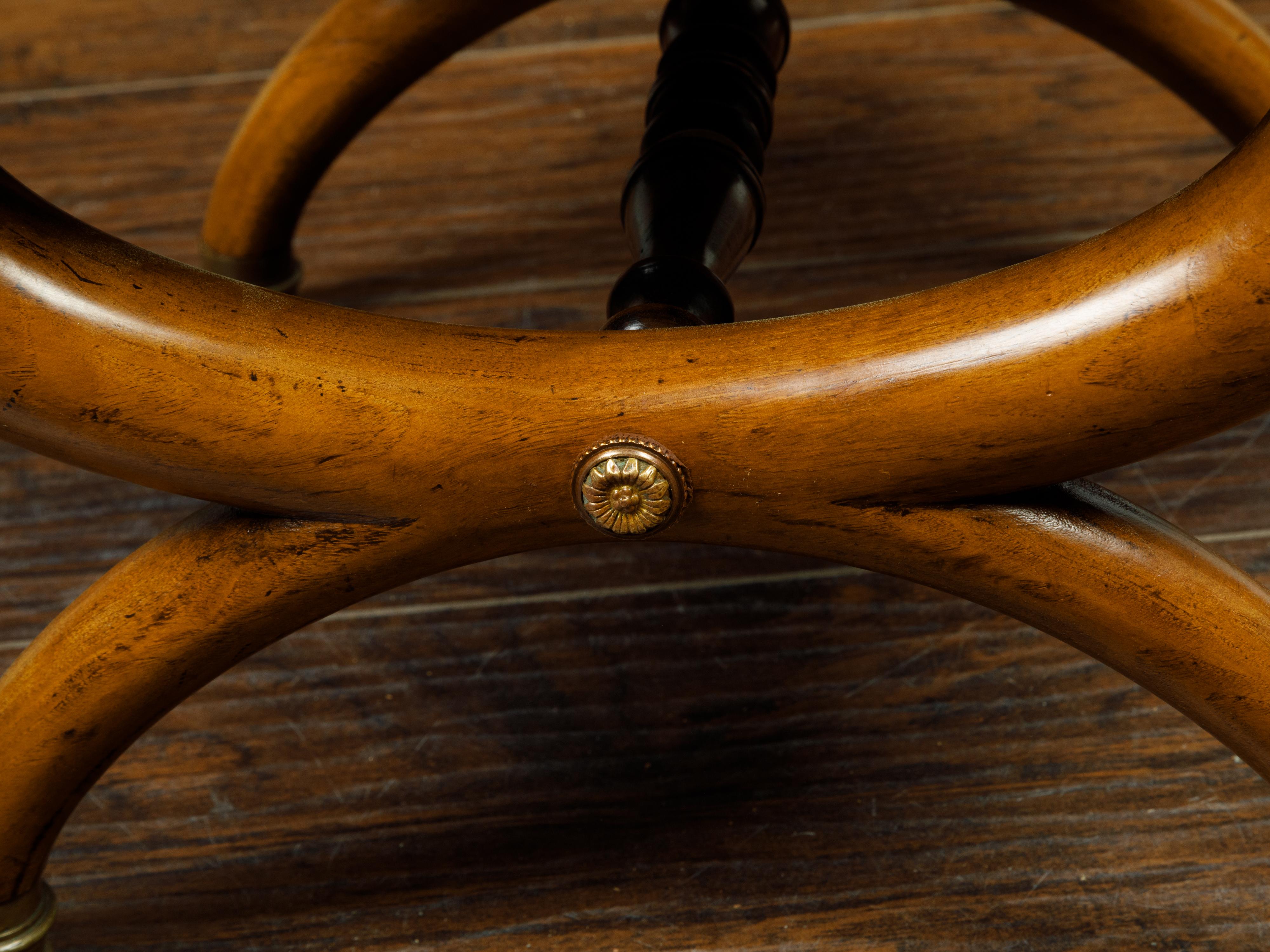 French 19th Century Walnut Curule Stool with Corinthian Capitals and Upholstery For Sale 4