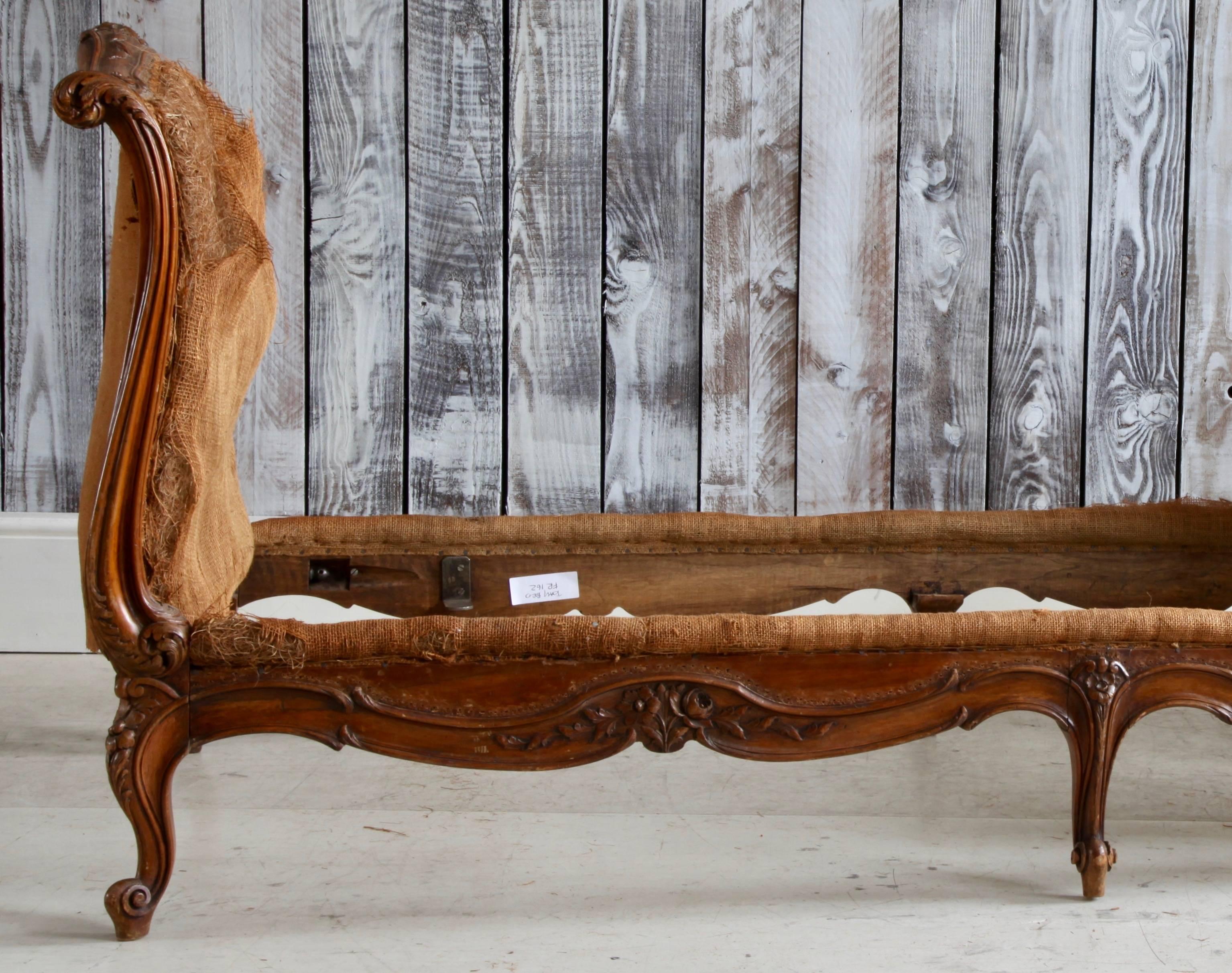 French 19th Century Walnut Daybed 3