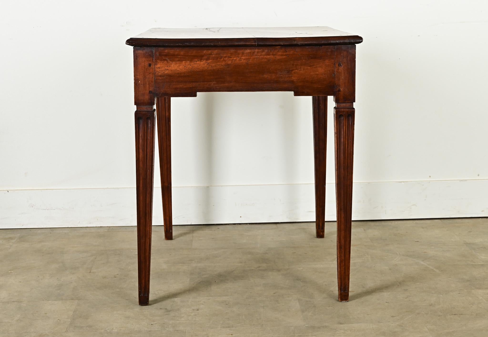 French 19th Century Walnut Desk-Side Table For Sale 5