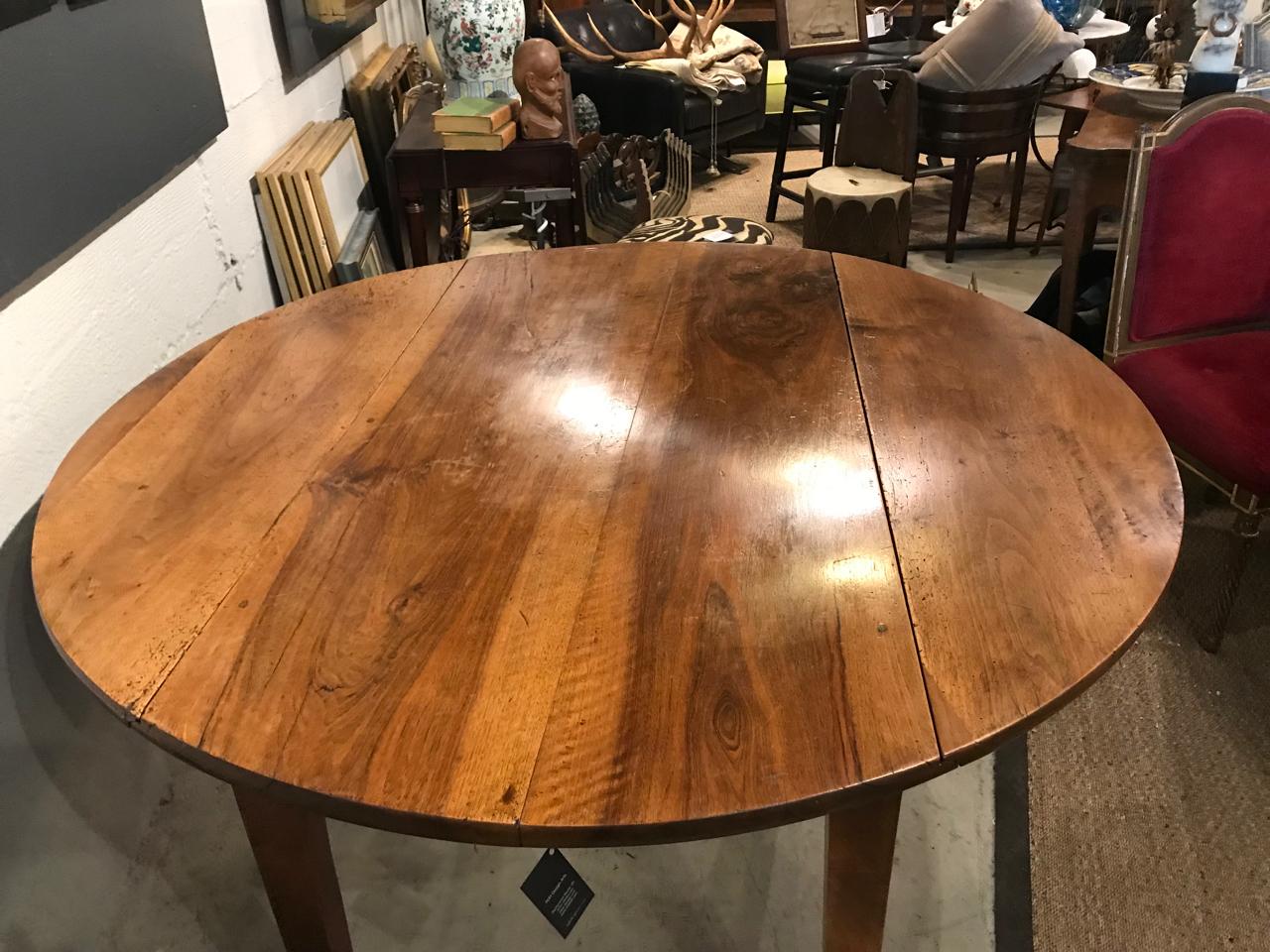 French 19th Century Walnut Dining Table 6