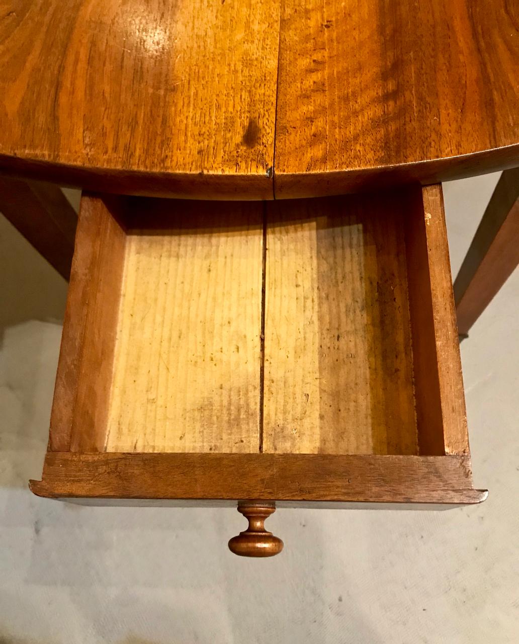 French 19th Century Walnut Dining Table 3