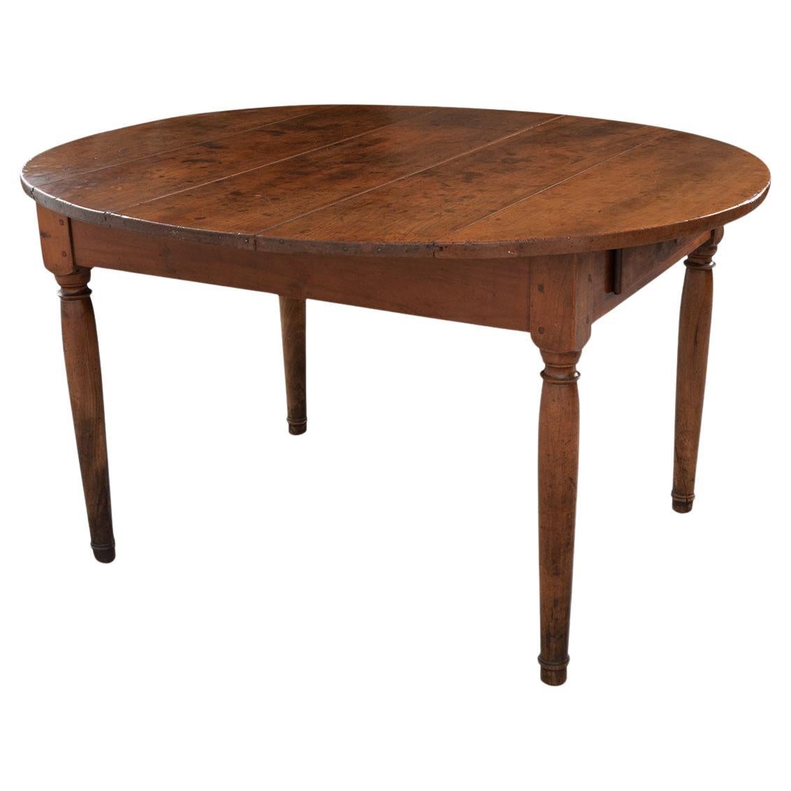 French 19th Century Walnut Dining Table For Sale