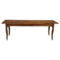 French 19th Century Walnut Dining Table with Curving Legs and Hoof Feet