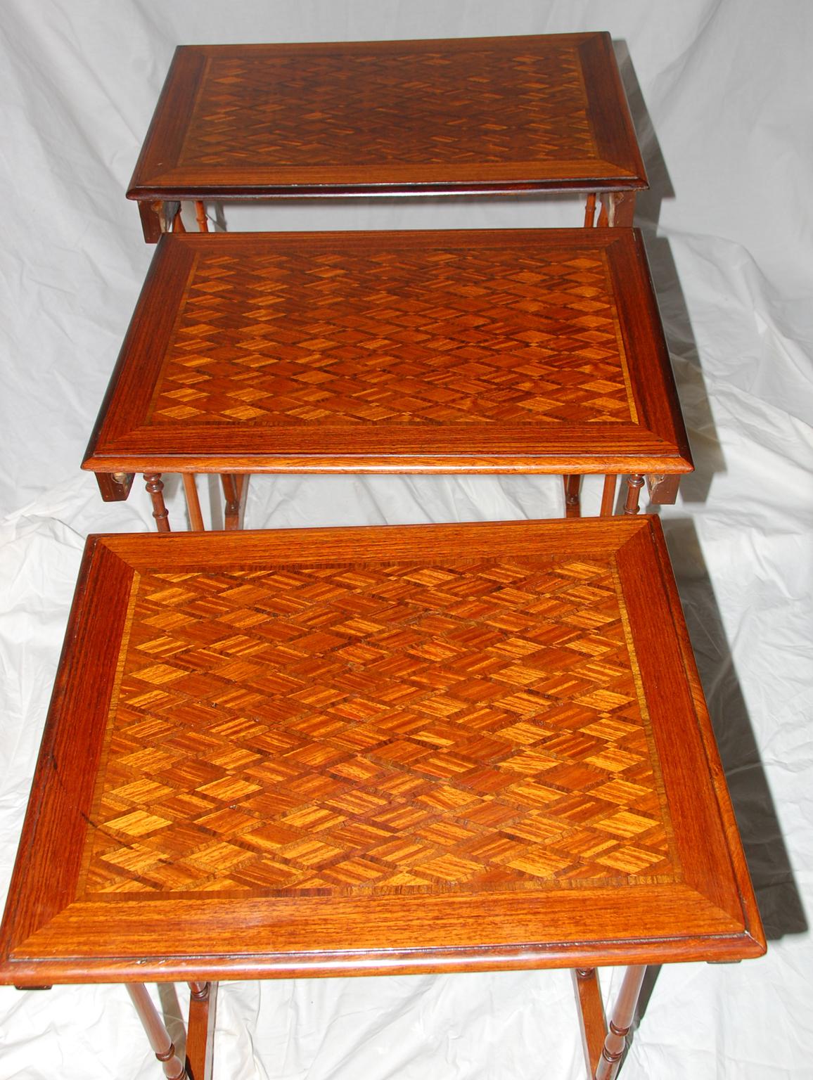 French Provincial French 19th Century Walnut Marquetry Set of Three Nesting Tables