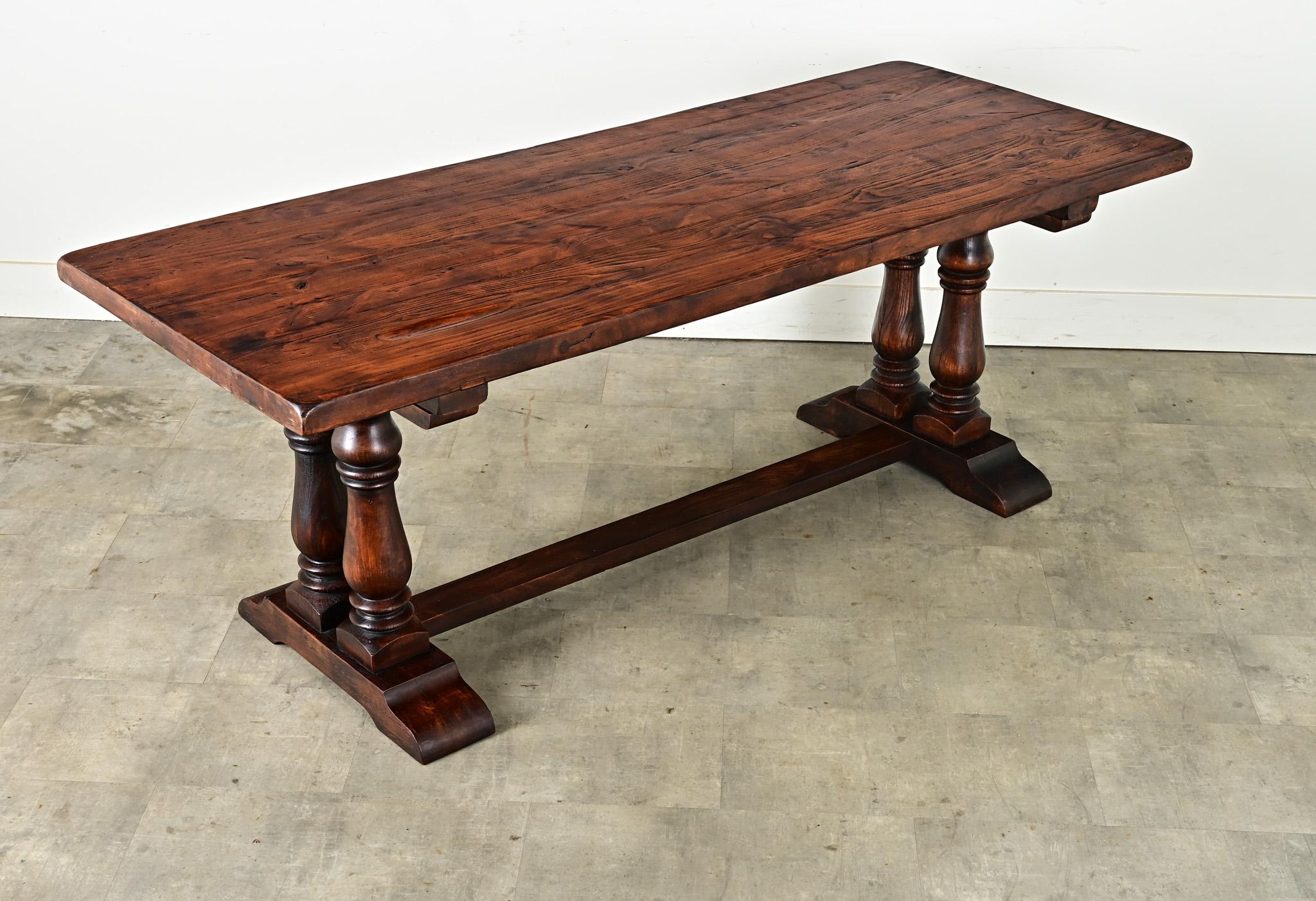 Mesa caballete francesa del siglo XIX de nogal y roble en venta 1