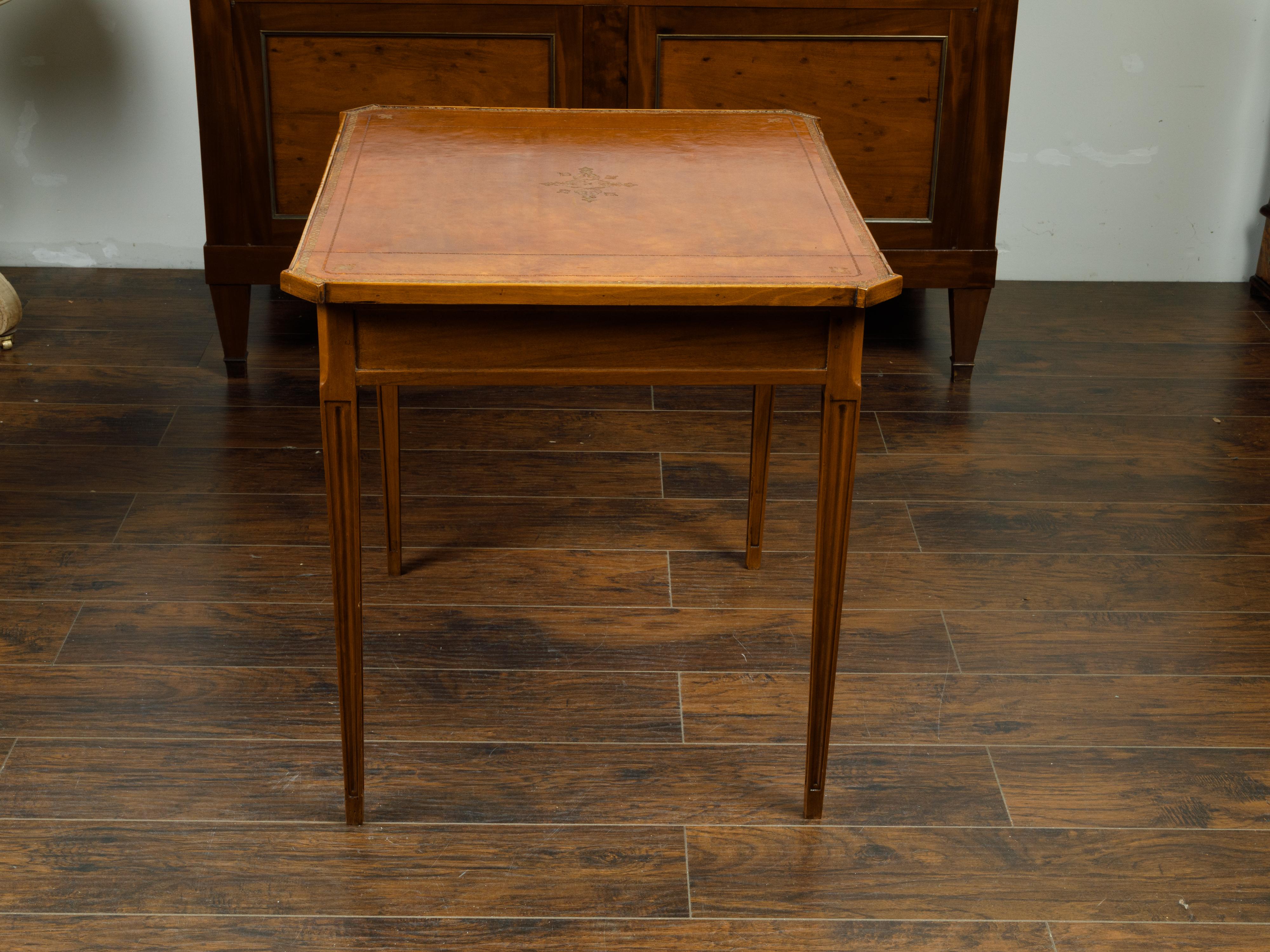 French 19th Century Walnut Side Table with Gilt Embossed Leather Top and Drawer For Sale 5