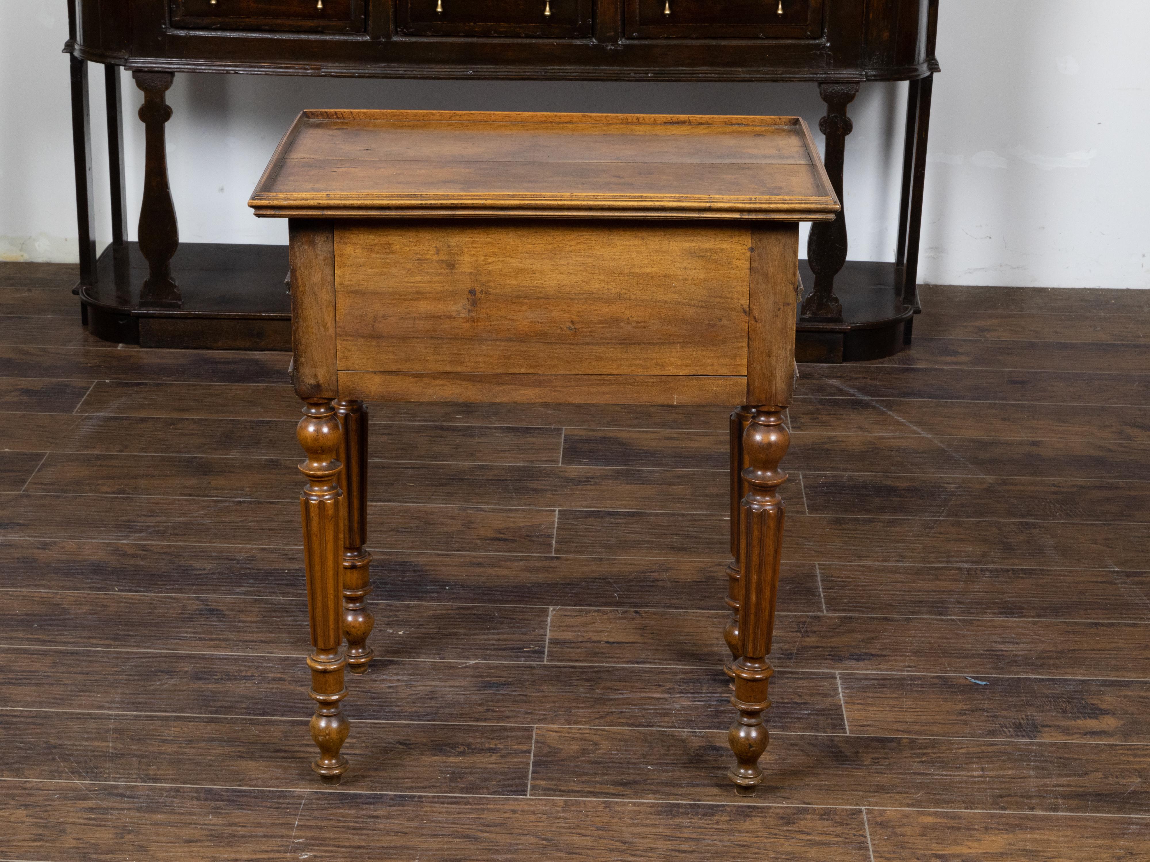 French 19th Century Walnut Side Table with Tray Top, Fluted Legs and Six Drawers For Sale 1