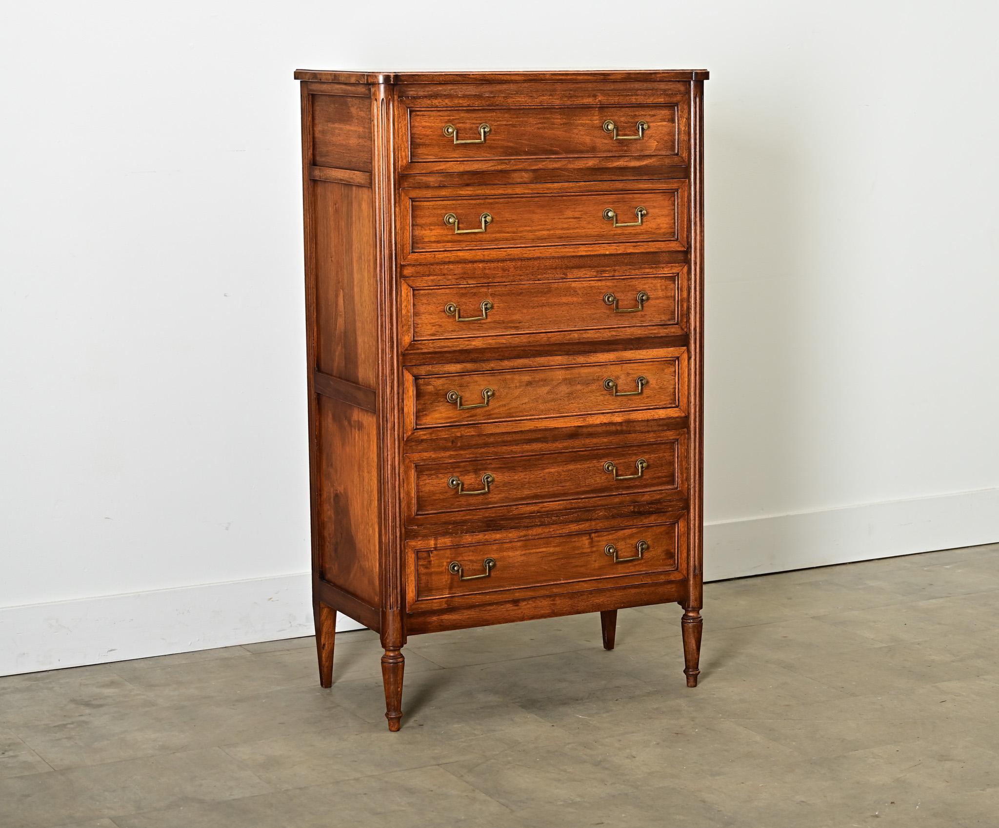 French 19th Century Walnut Tall Chest of Drawers In Good Condition For Sale In Baton Rouge, LA