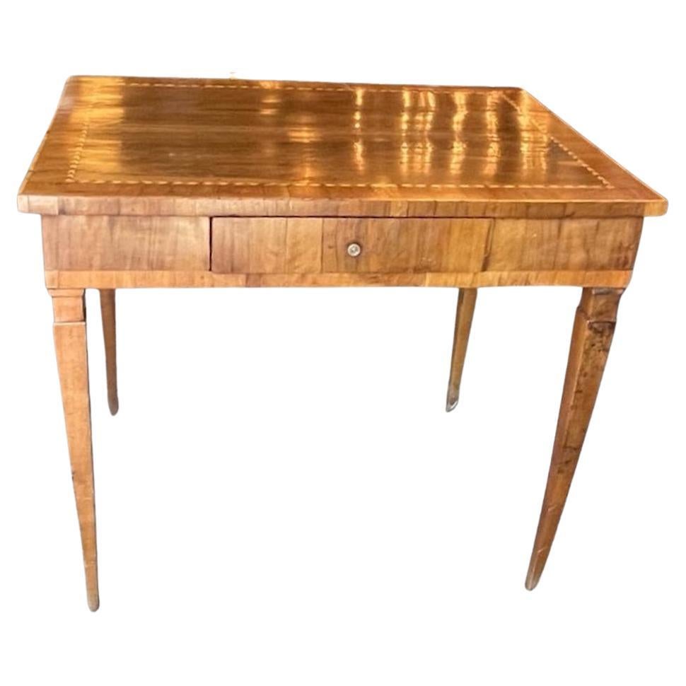 French 19th Century Walnut Veneer End Table or Desk With Rosewood Inlay 