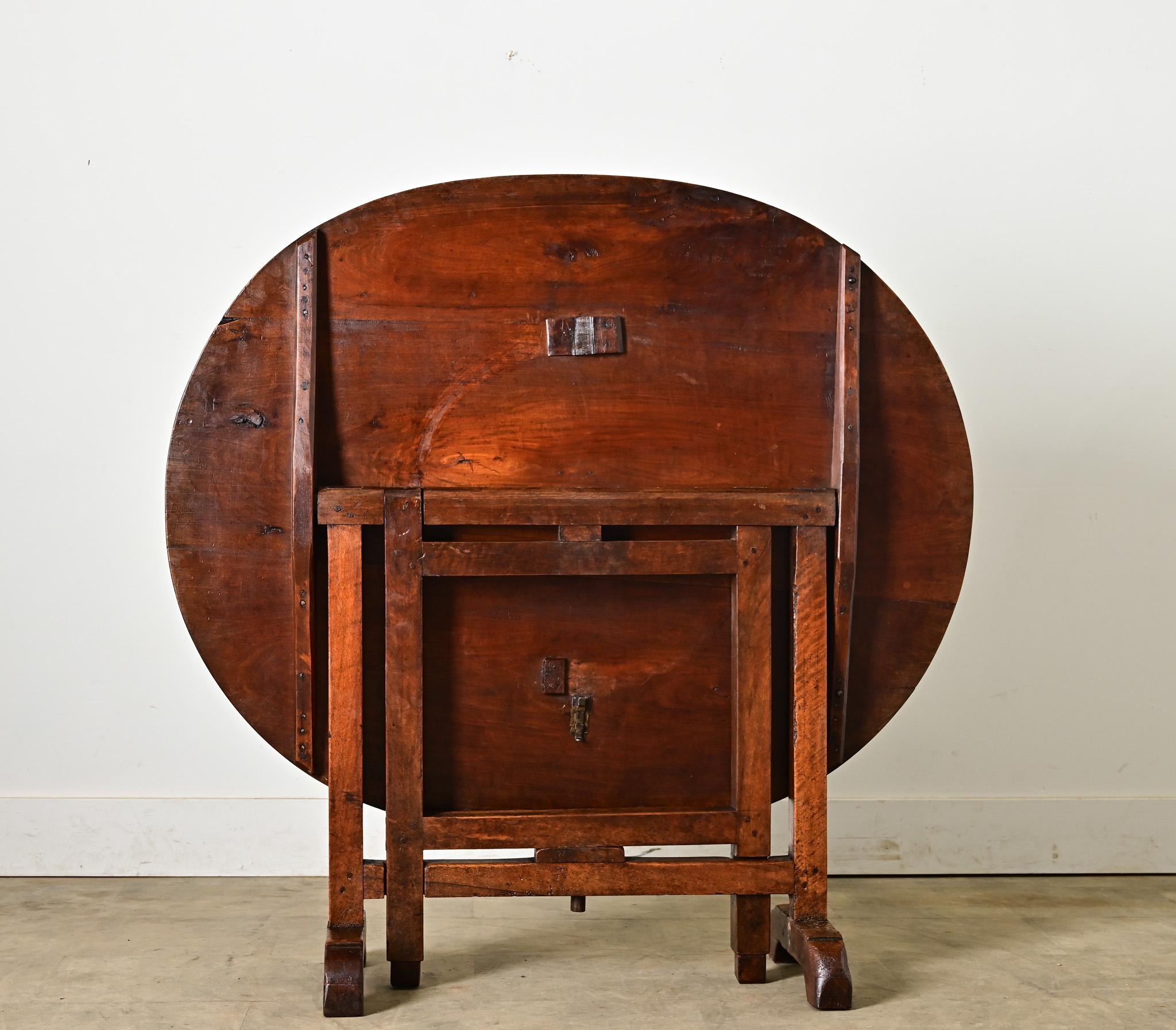French 19th Century Walnut Wine Taster’s Table For Sale at 1stDibs