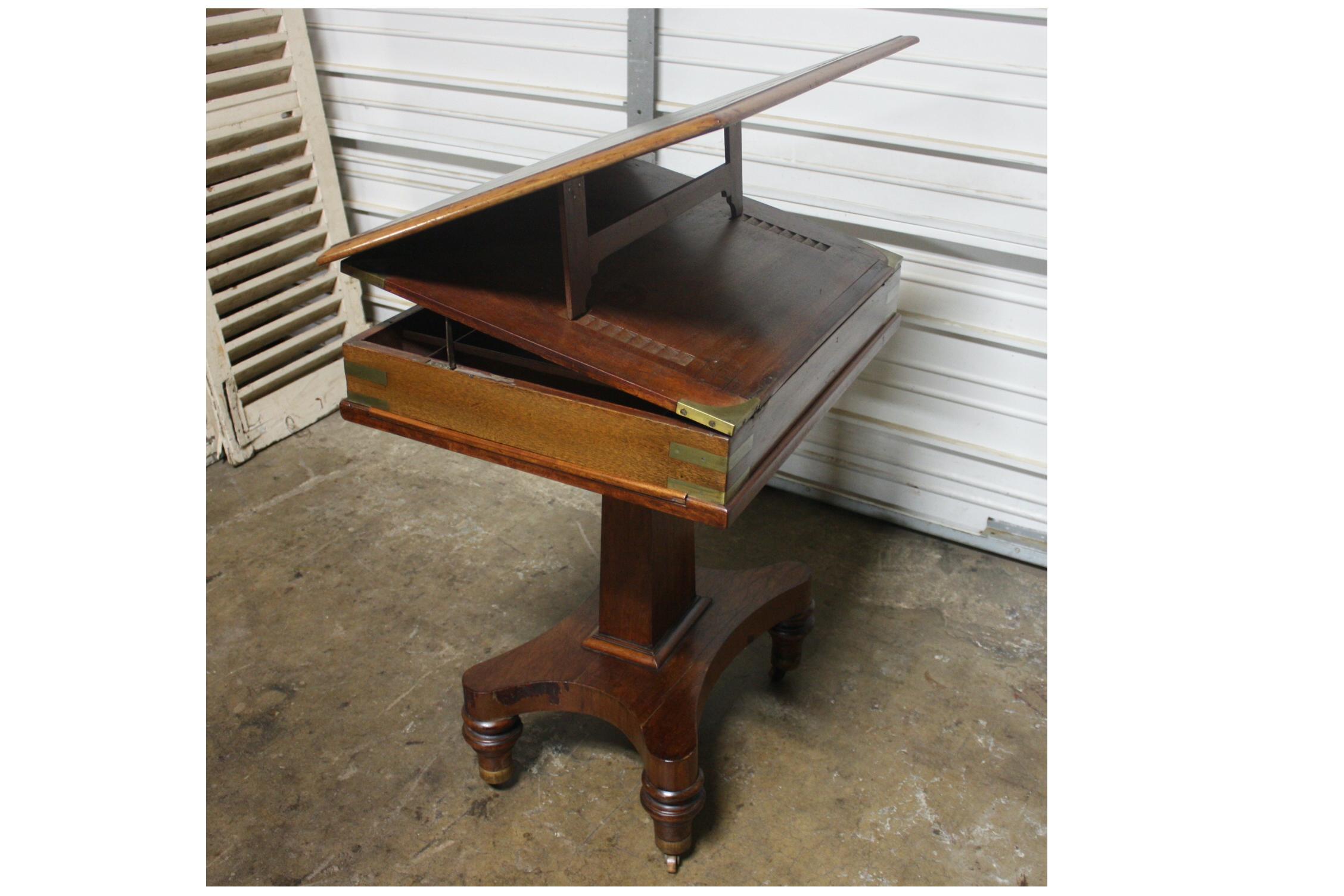 French 19th Century Watercolorist Table In Good Condition For Sale In Stockbridge, GA