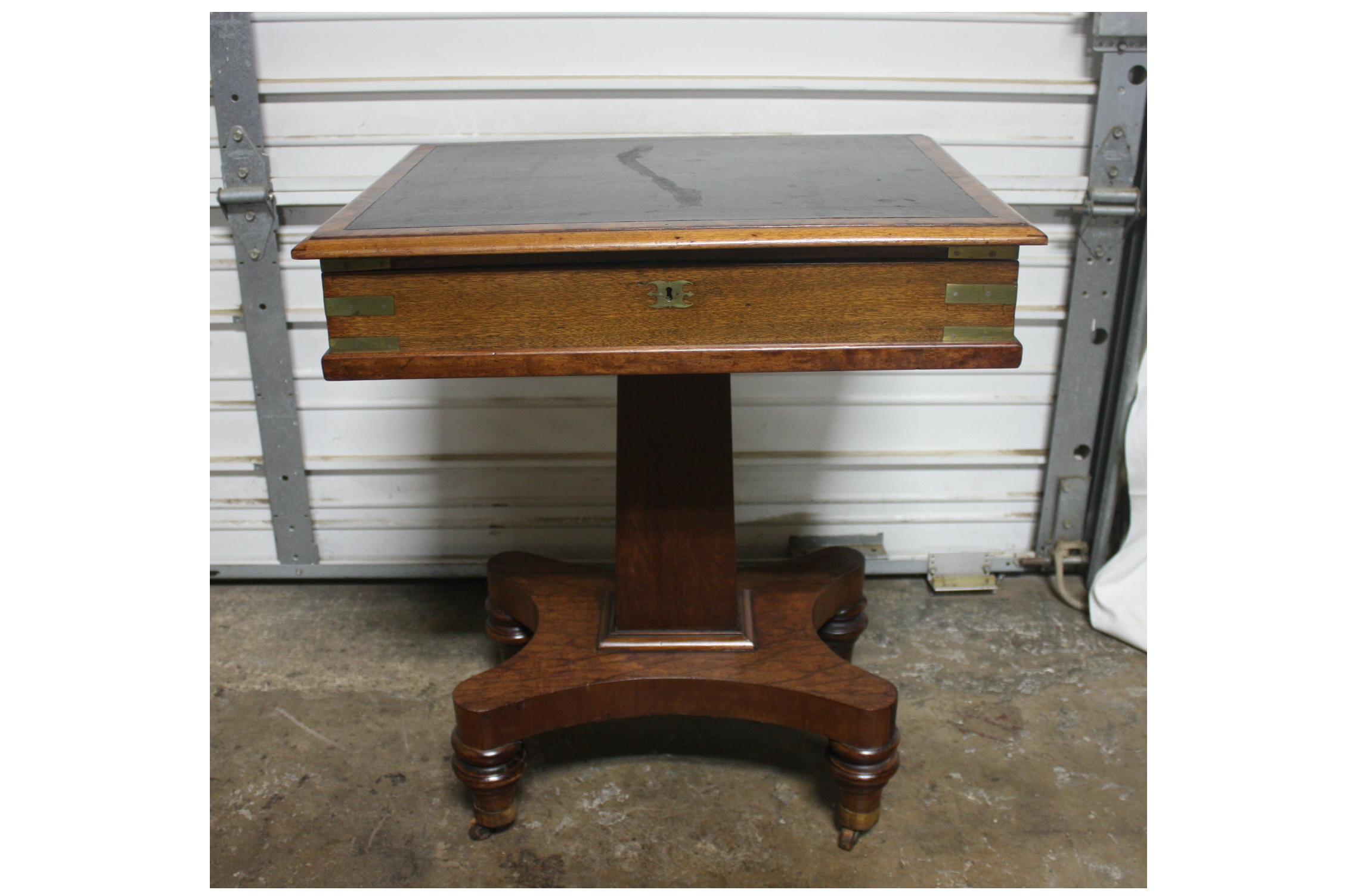 French 19th Century Watercolorist Table For Sale 2