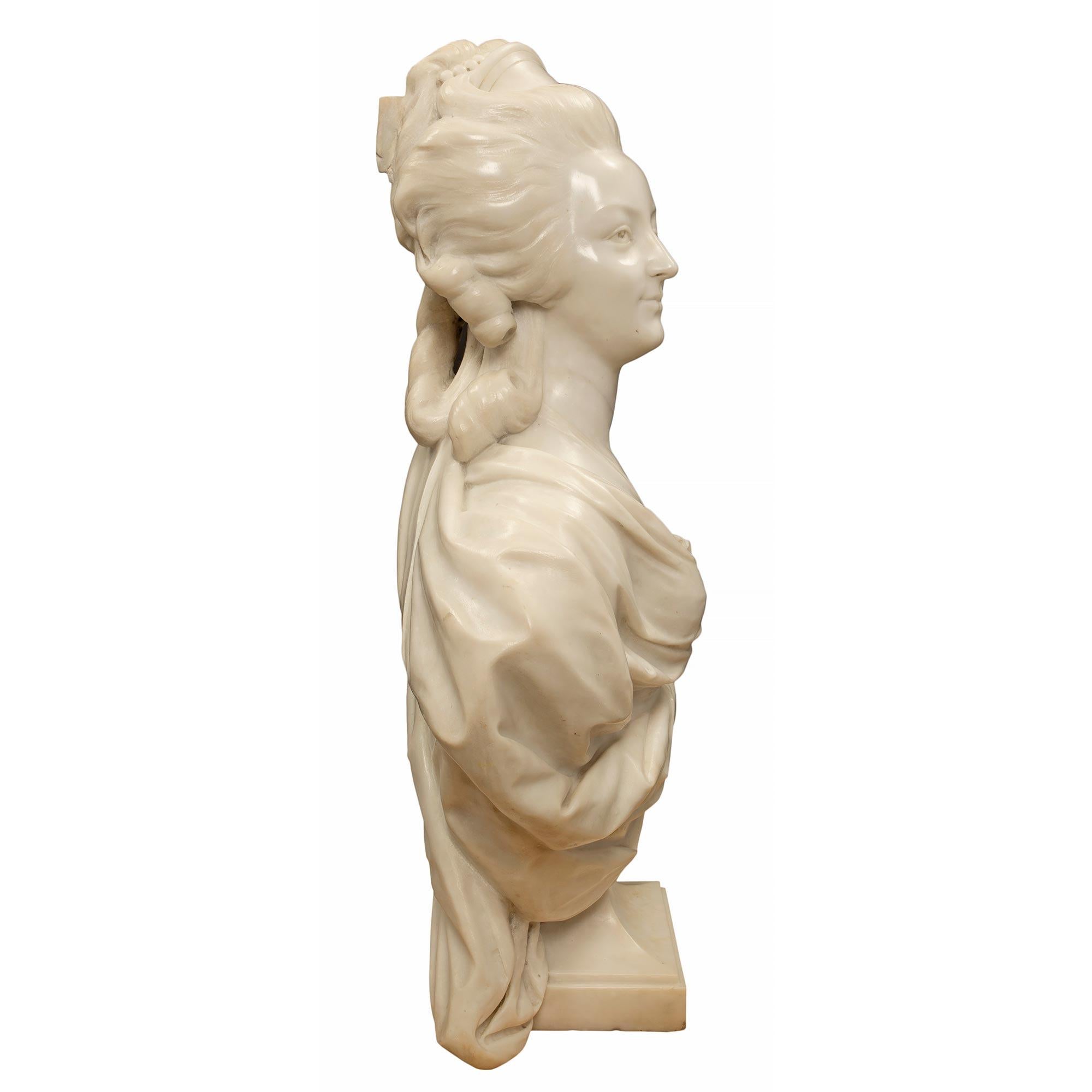French 19th Century White Carrara Marble Bust of Marie Antoinette In Good Condition In West Palm Beach, FL