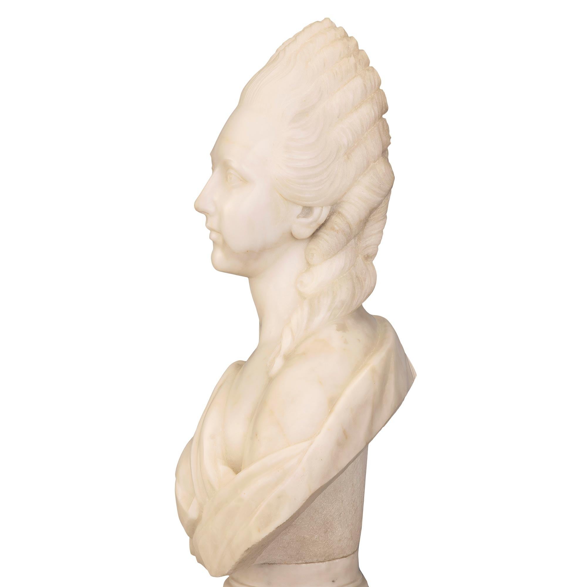 French 19th Century White Carrara Marble Bust of Marie Antoinette For Sale 1