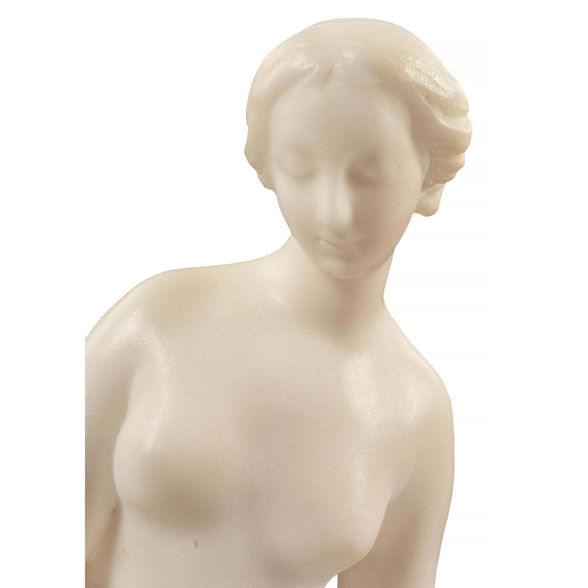 French 19th Century White Carrara Marble Statue of 'La Baigneuse' For Sale 2