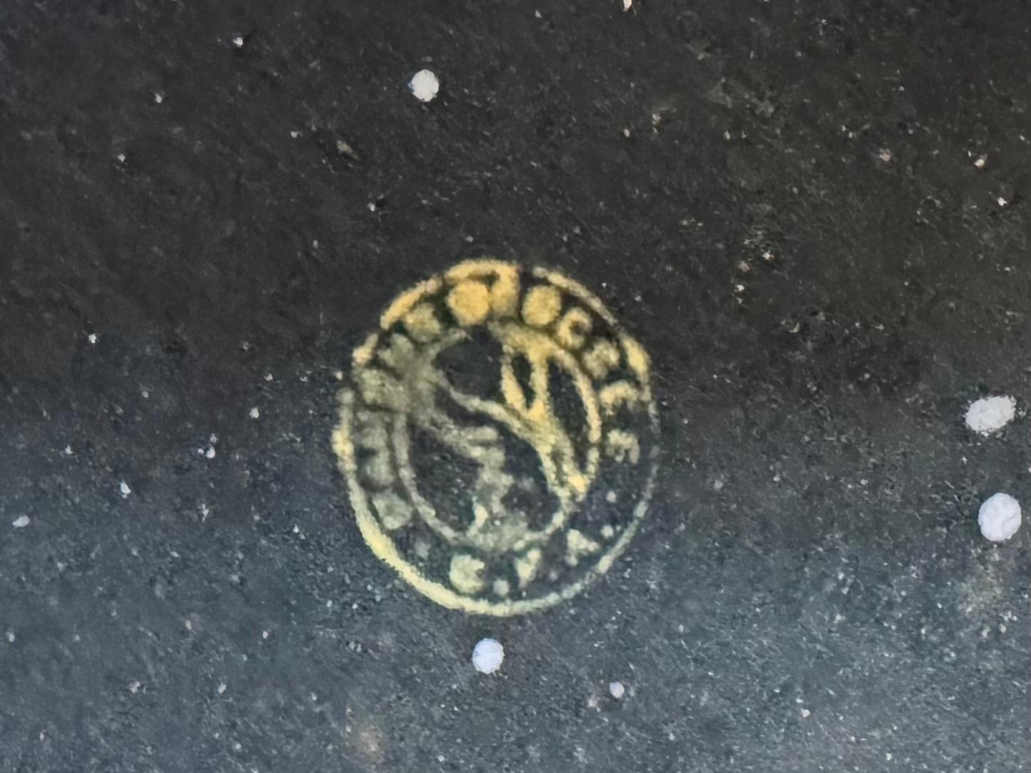 Französischer Wasserkrug aus weißer Emaille des 19. im Angebot 1