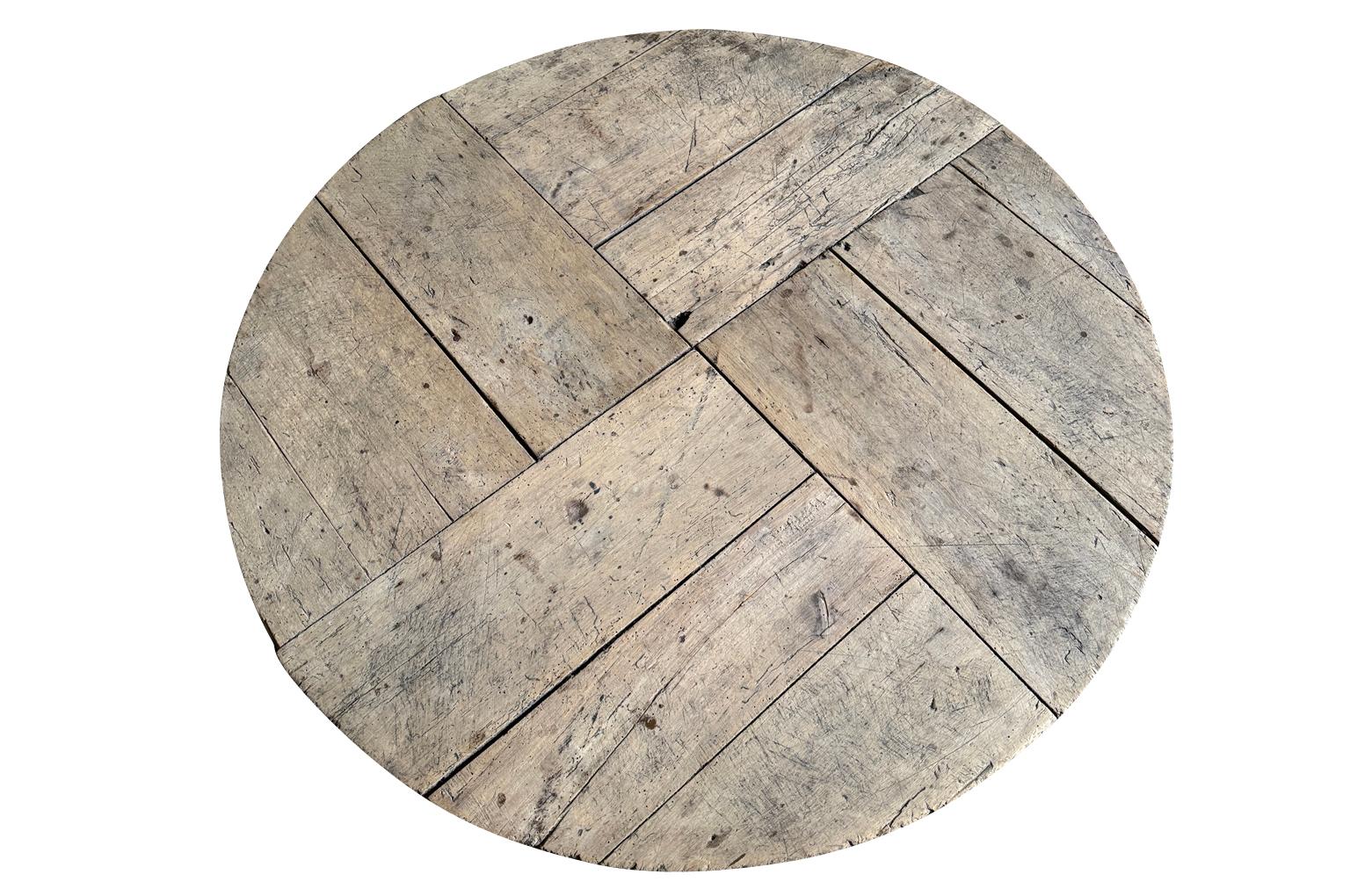 French 19th Century Wine Tasting Table en vente 4