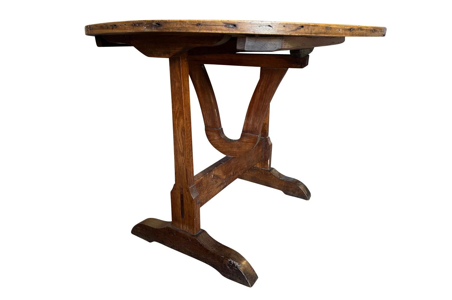French 19th Century Wine Tasting Table In Good Condition For Sale In Round Top, TX