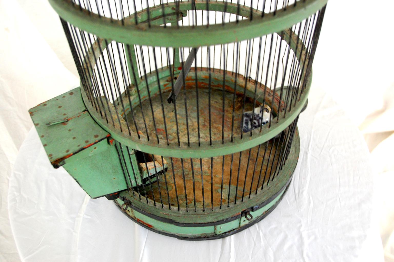 French 19th Century Wood and Wire Birdcage, Original Paint In Good Condition In Wells, ME