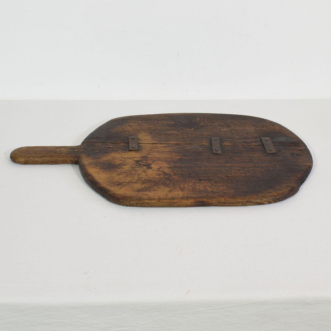 French 19th Century, Wooden Chopping or Cutting Board In Good Condition In Buisson, FR