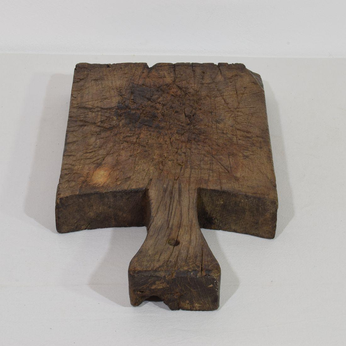 Planche à découper en bois, France, 19e siècle Bon état - En vente à Buisson, FR
