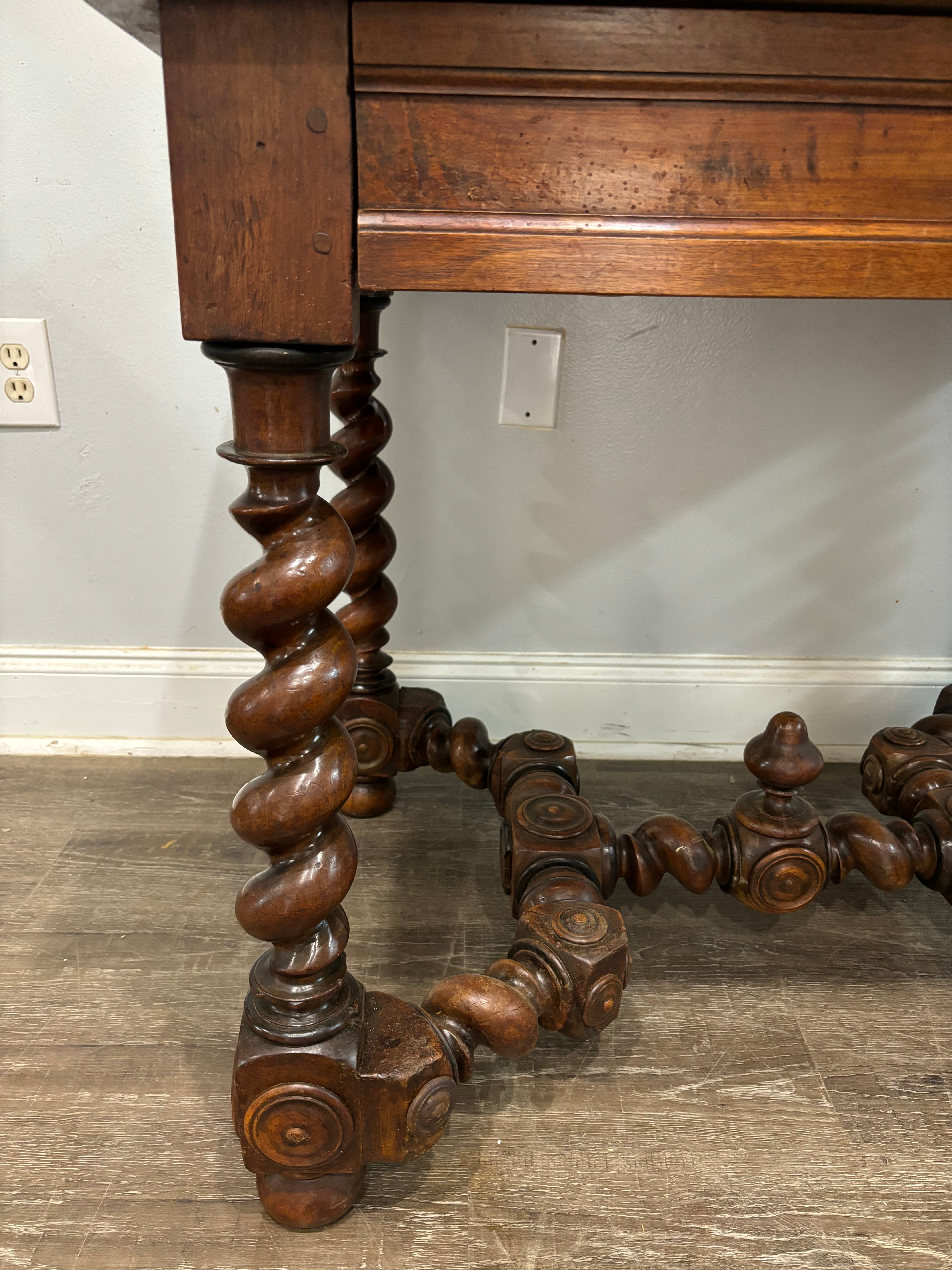 Table à écrire française du 19ème siècle Bon état - En vente à Stockbridge, GA