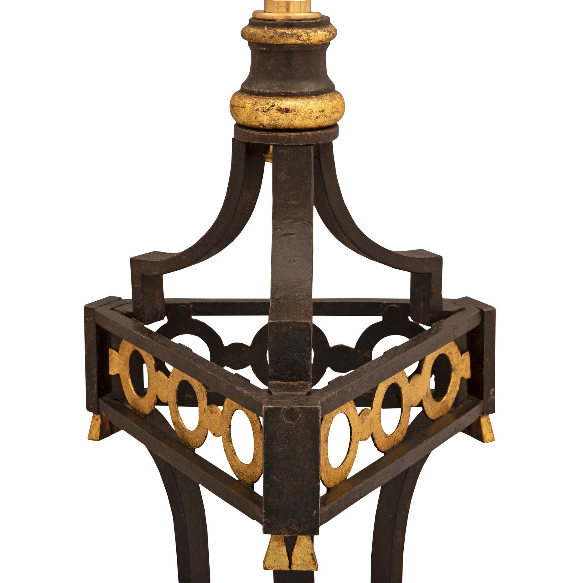 French 19th Century Wrought Iron and Gilt Metal Floor Lamp For Sale 1