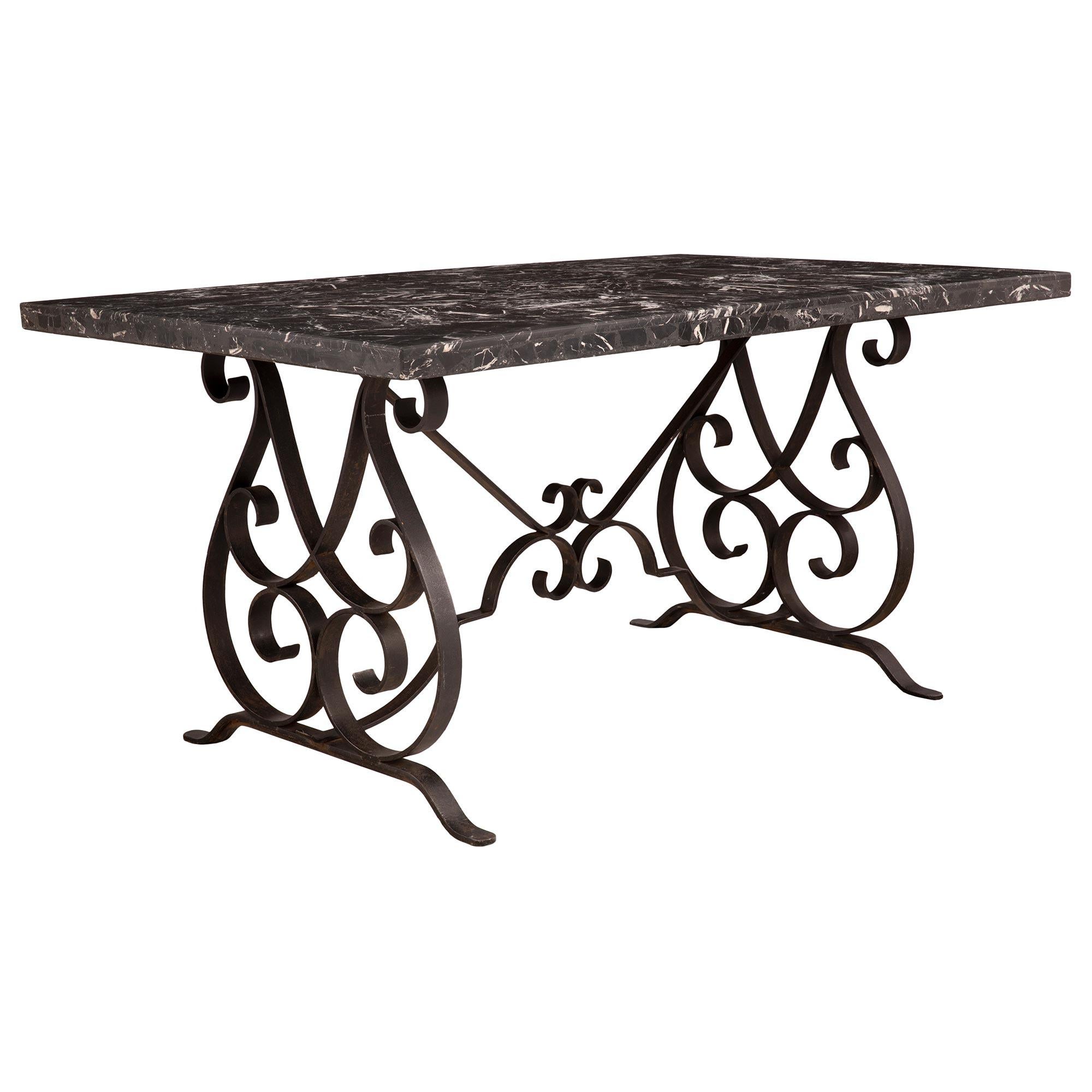 French 19th Century Wrought Iron and Grand Antique Marble Center or Dining Table In Good Condition For Sale In West Palm Beach, FL
