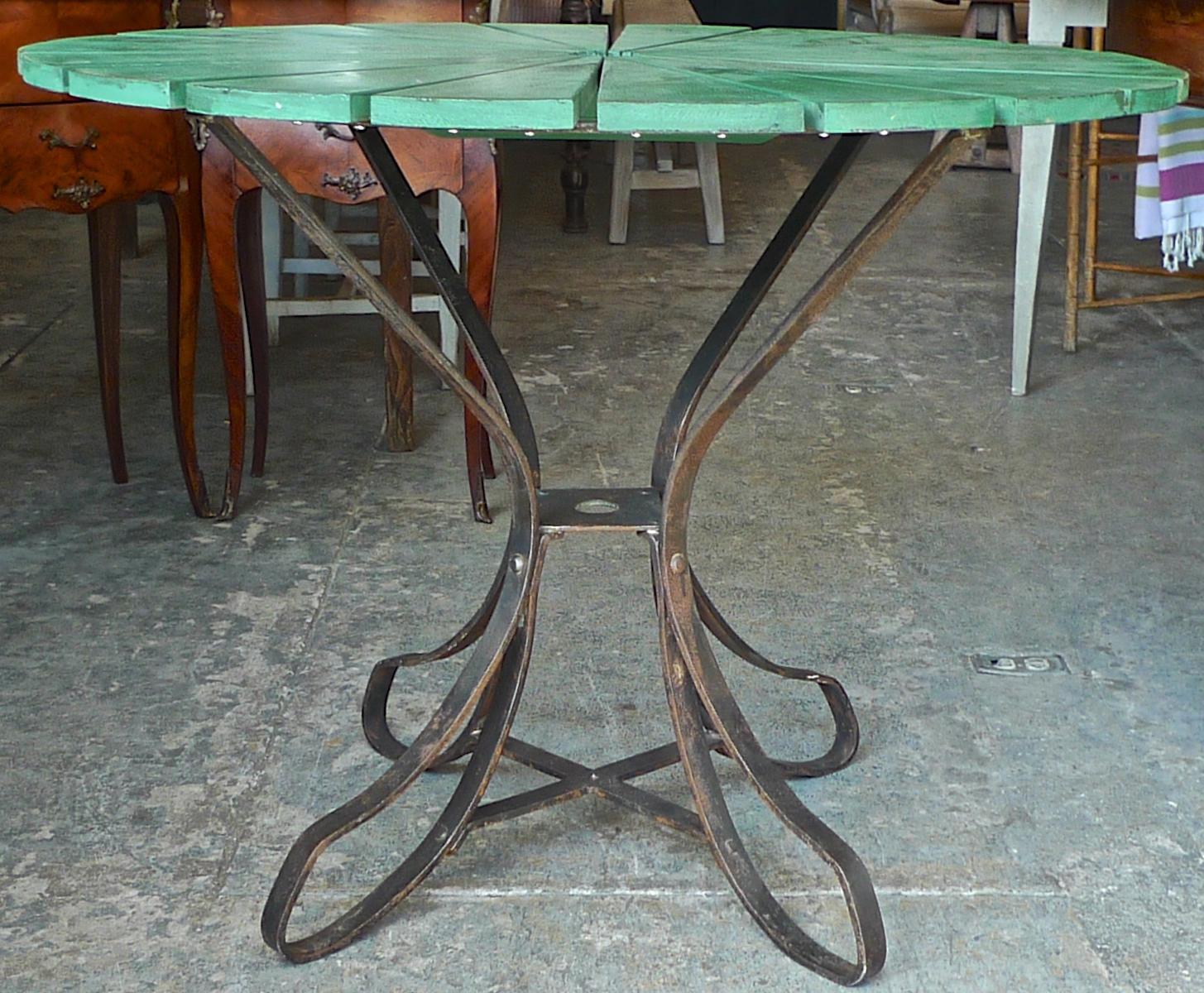 French 19th Century Wrought Iron and Painted Wood Round Garden Table. 1