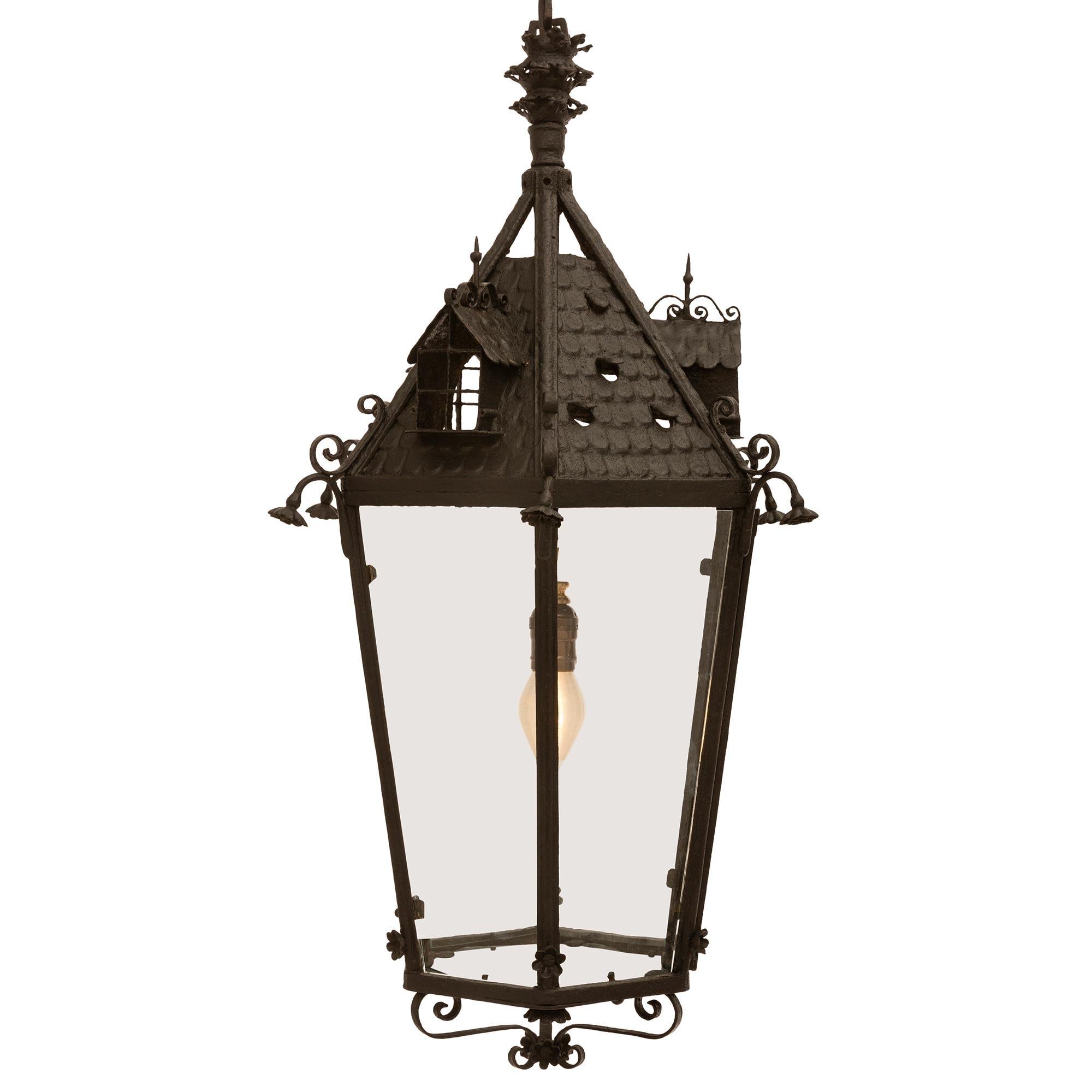 French 19th Century Wrought Iron Lantern In Good Condition For Sale In West Palm Beach, FL