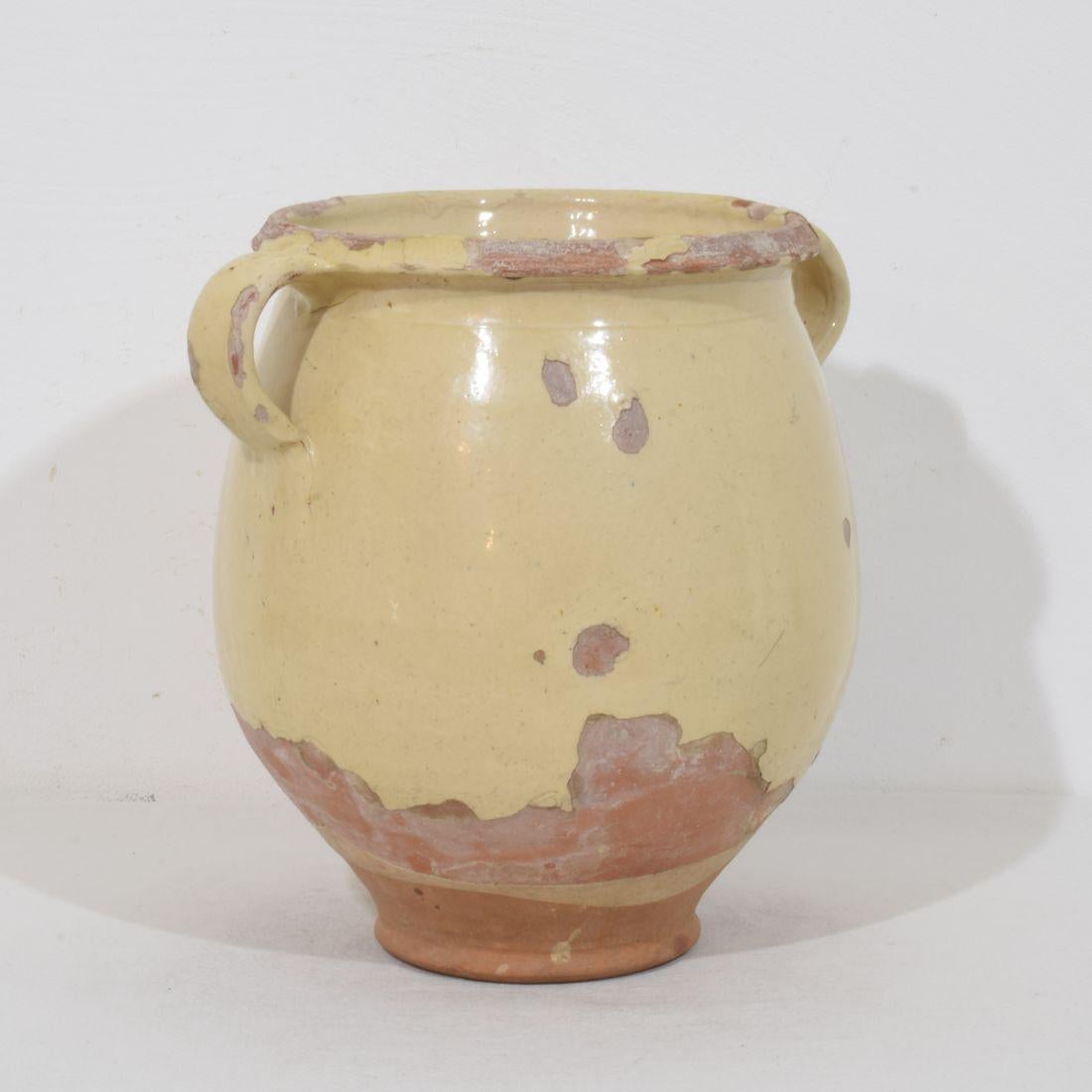 XIXe siècle Pot de rangement français du 19ème siècle en céramique émaillée jaune/crème en vente