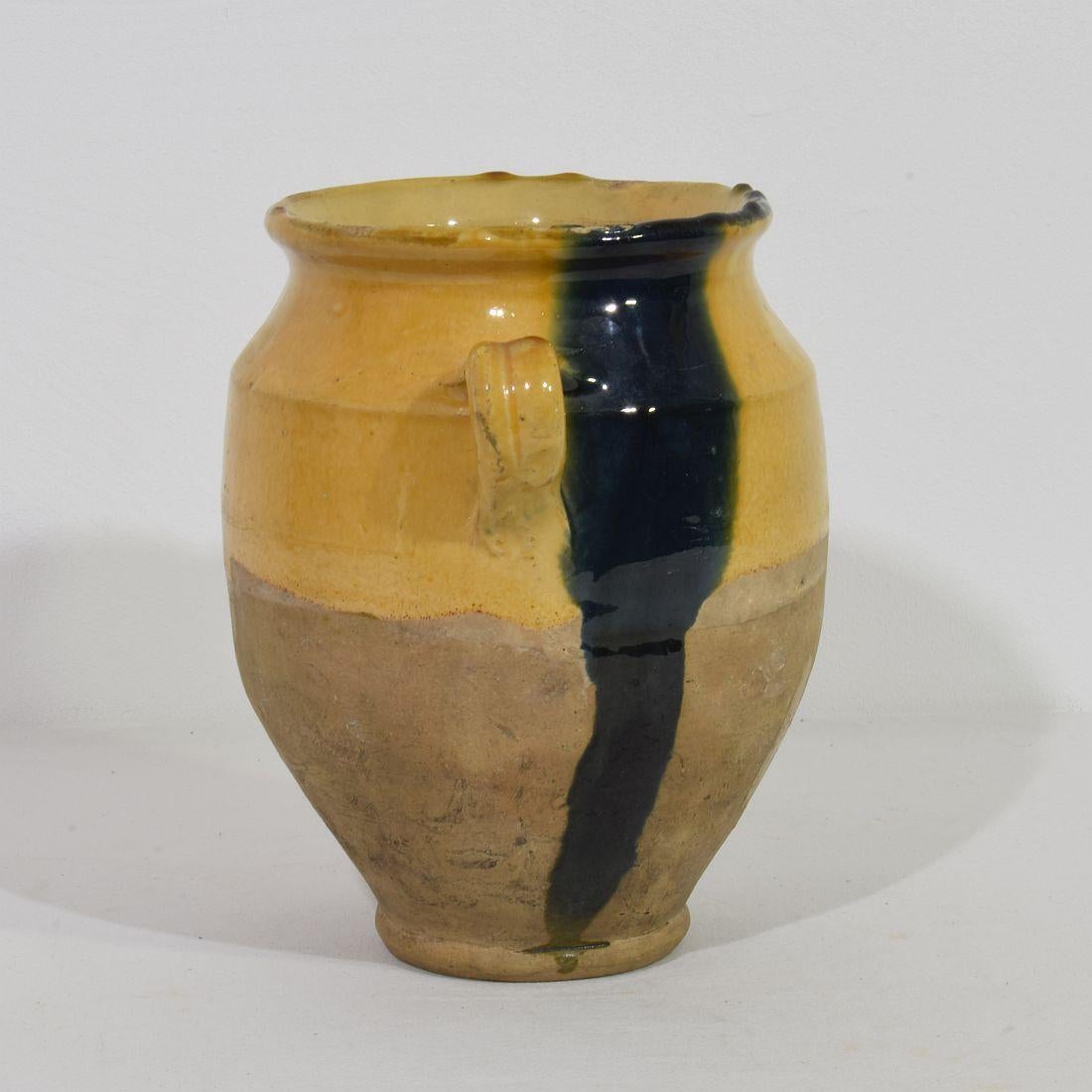 French 19th Century Yellow Glazed Ceramic Confit Jar/ Pot In Good Condition In Buisson, FR