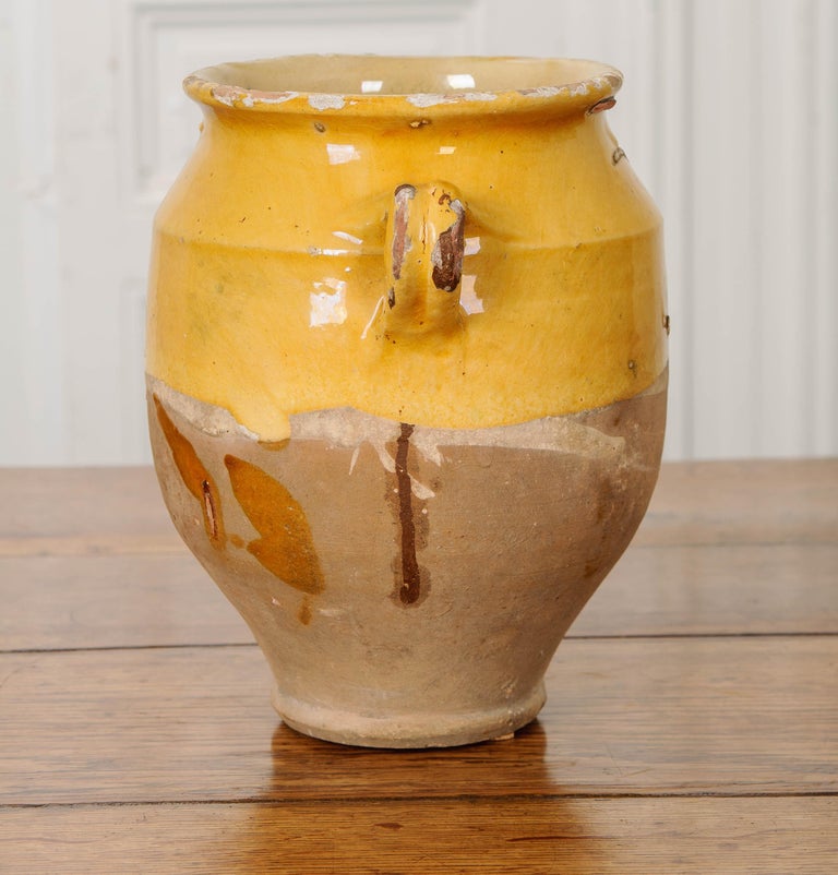French 19th Century Yellow Glazed Confit Jar In Good Condition In Baton Rouge, LA
