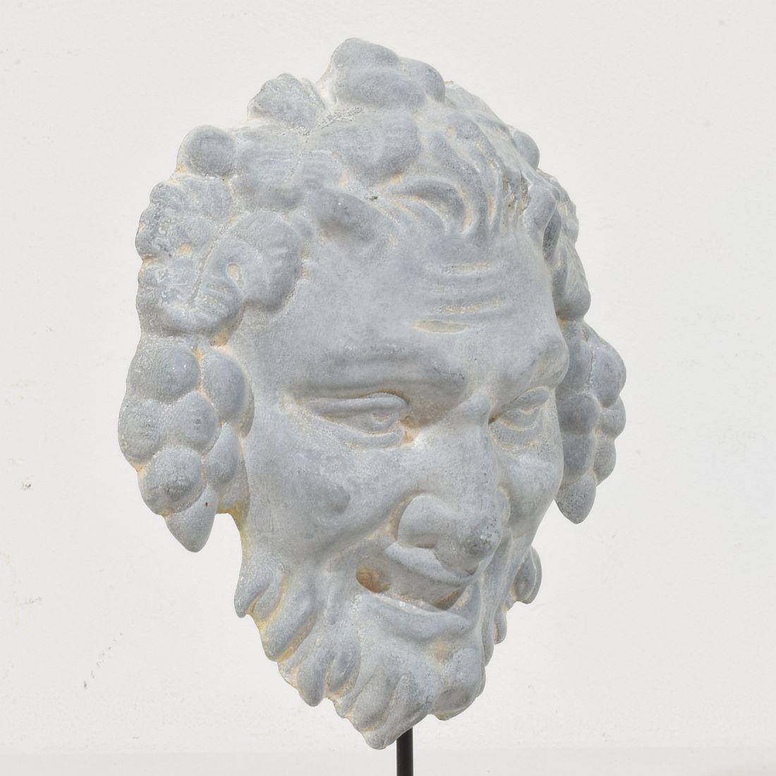 Francese, XIX secolo, Ornamento a forma di testa di bacco in zinco in vendita 5