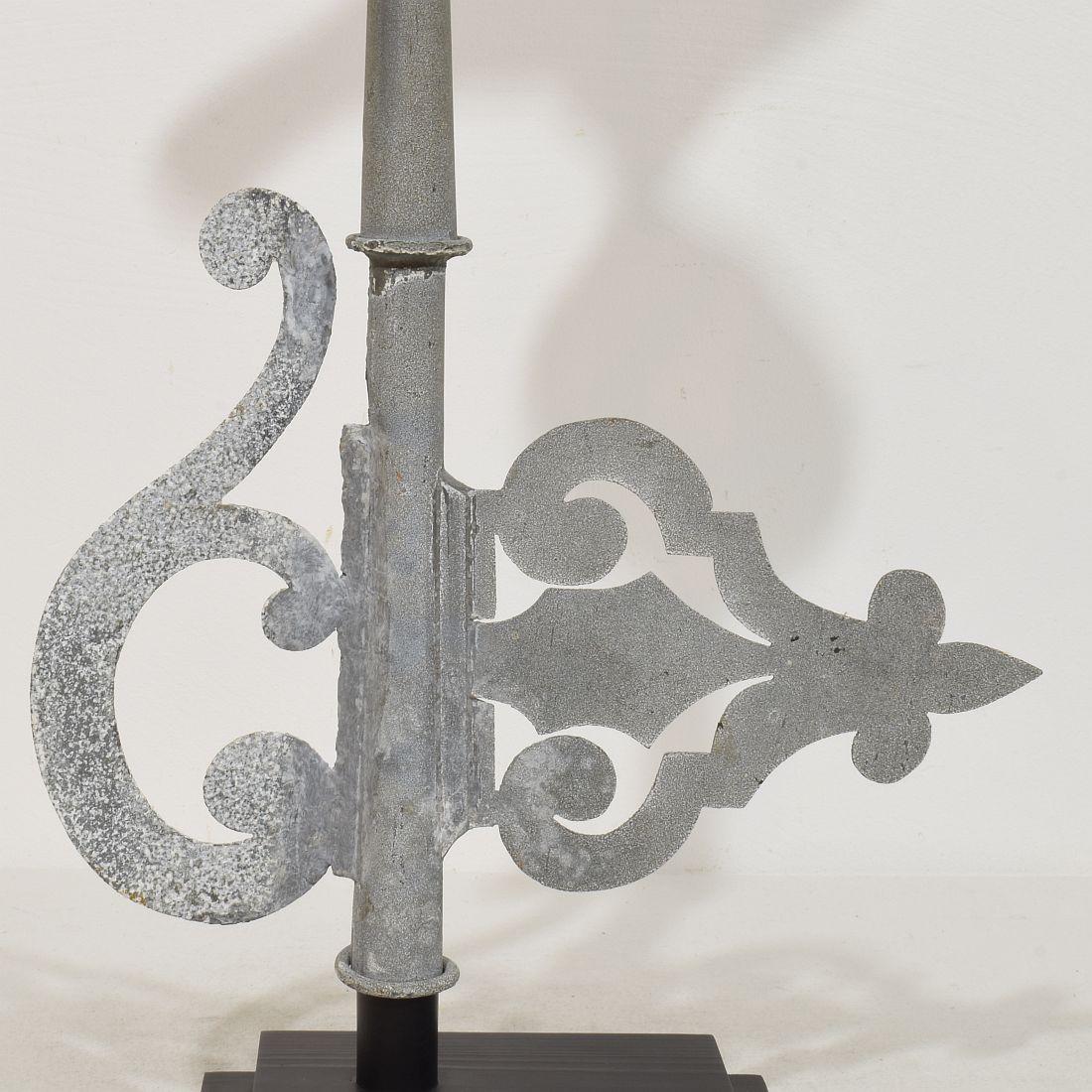 French 19th Century Zinc Roof Finial with a Dove For Sale 14