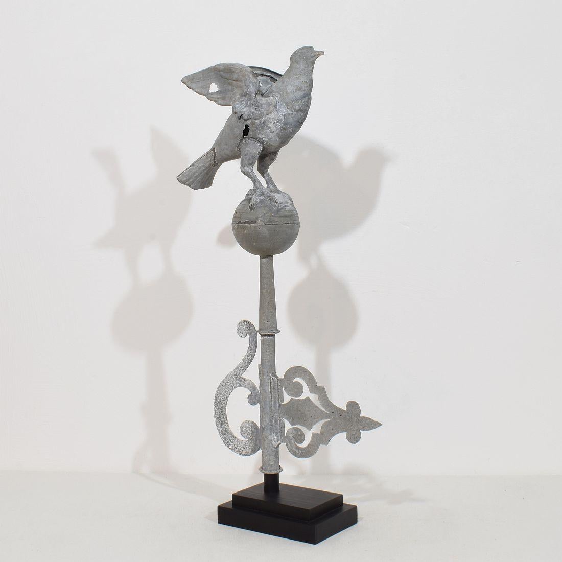 French 19th Century Zinc Roof Finial with a Dove For Sale 1