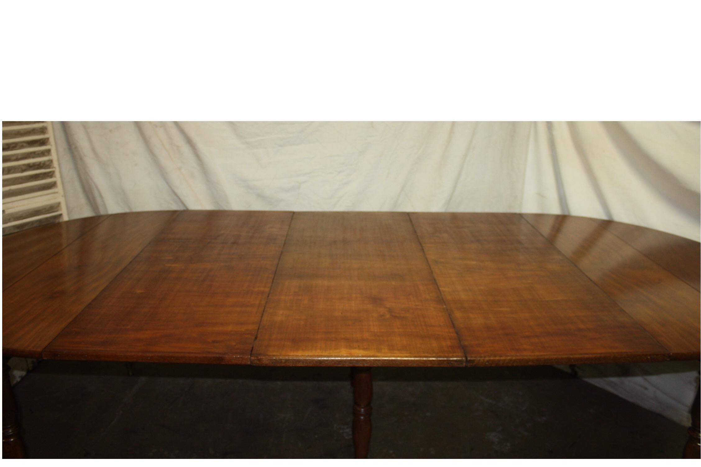 French 19th Dining Table In Good Condition In Stockbridge, GA