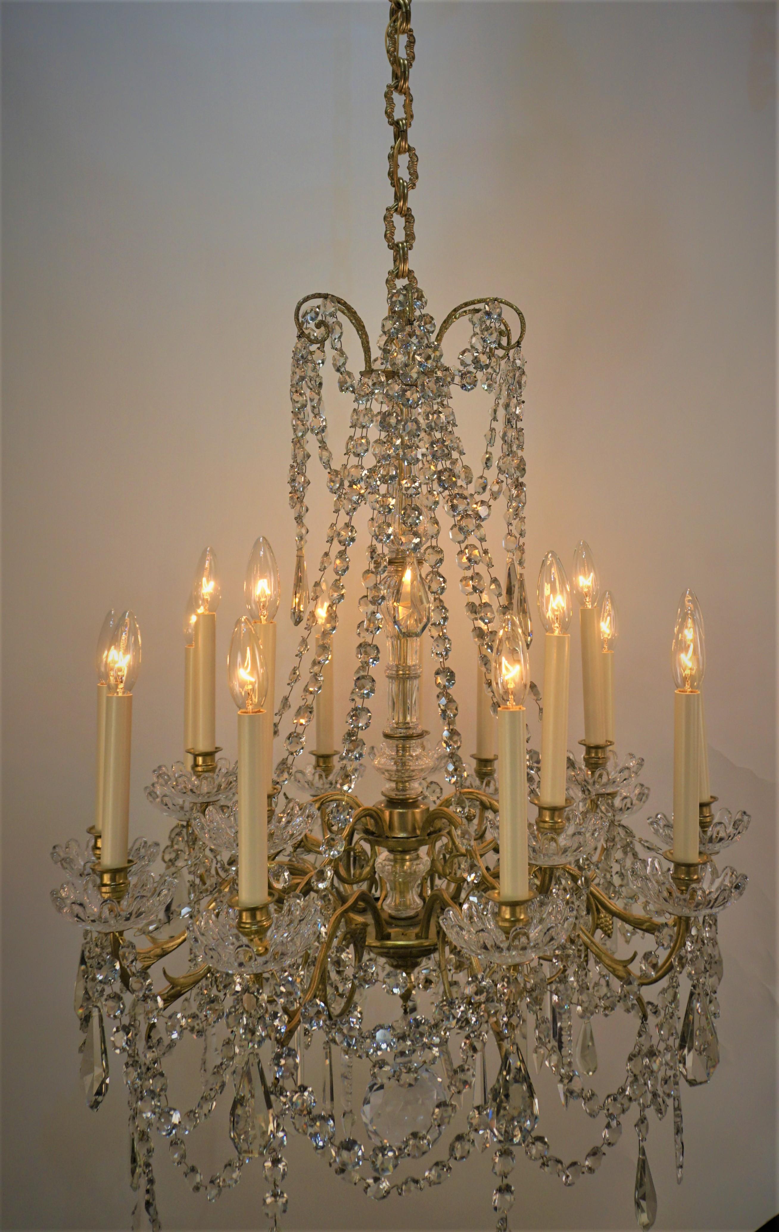 French 19th Fifteen light Signed Baccarat Crystal and Bronze Chandelier For Sale 7