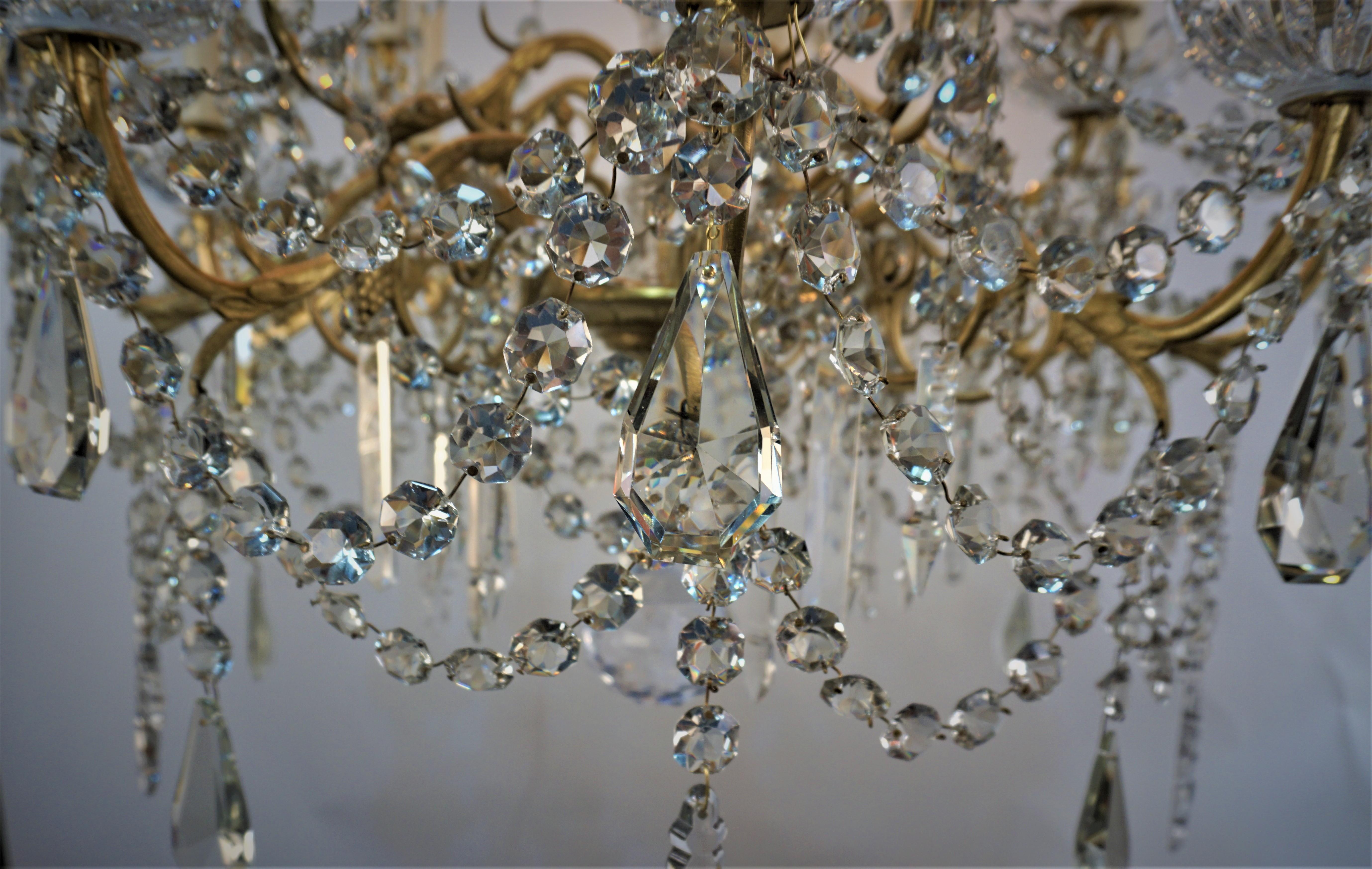 French 19th Fifteen light Signed Baccarat Crystal and Bronze Chandelier 3