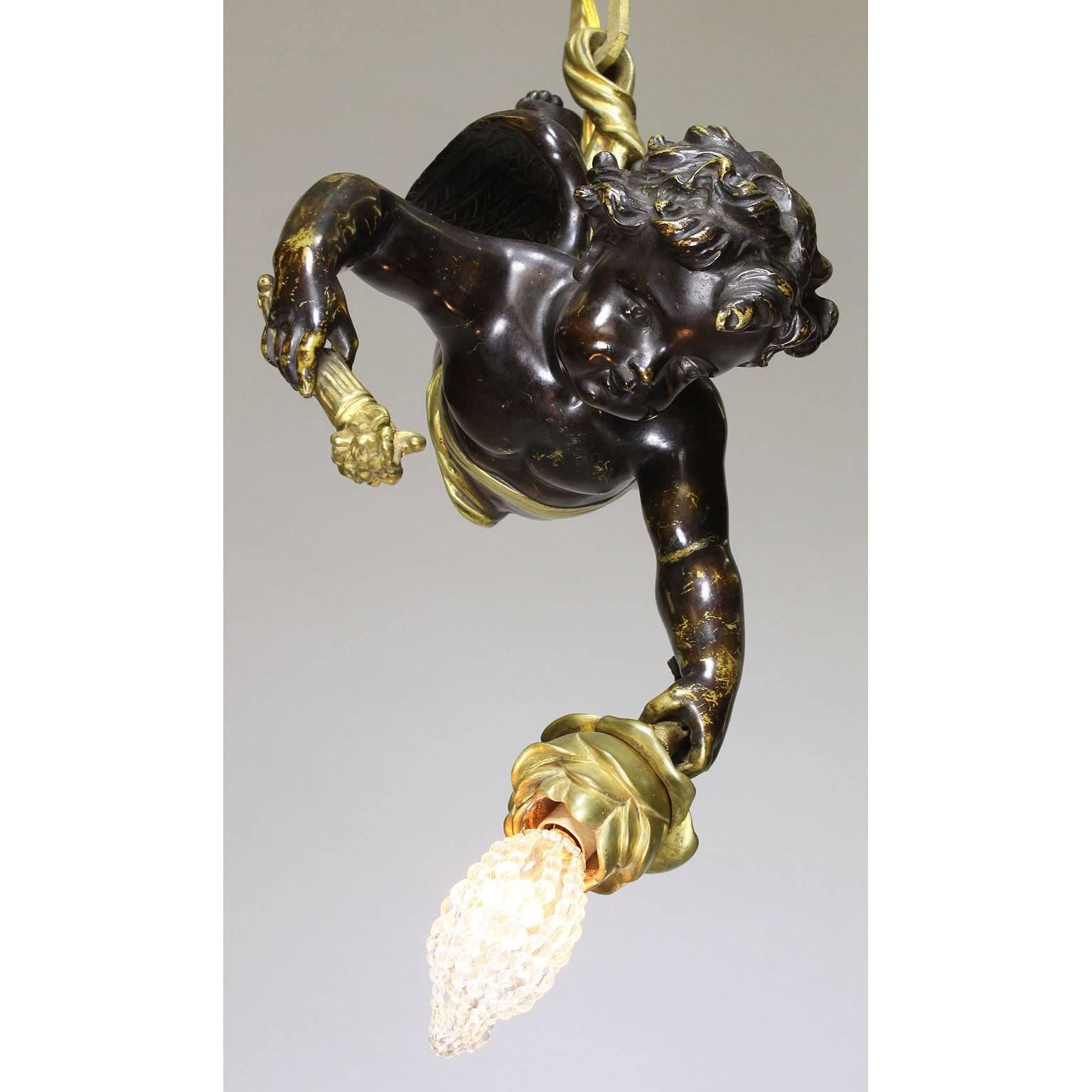 French 19th-20th Century Belle Époque Patinated & Gilt Bronze Cherub Chandelier In Good Condition In Los Angeles, CA