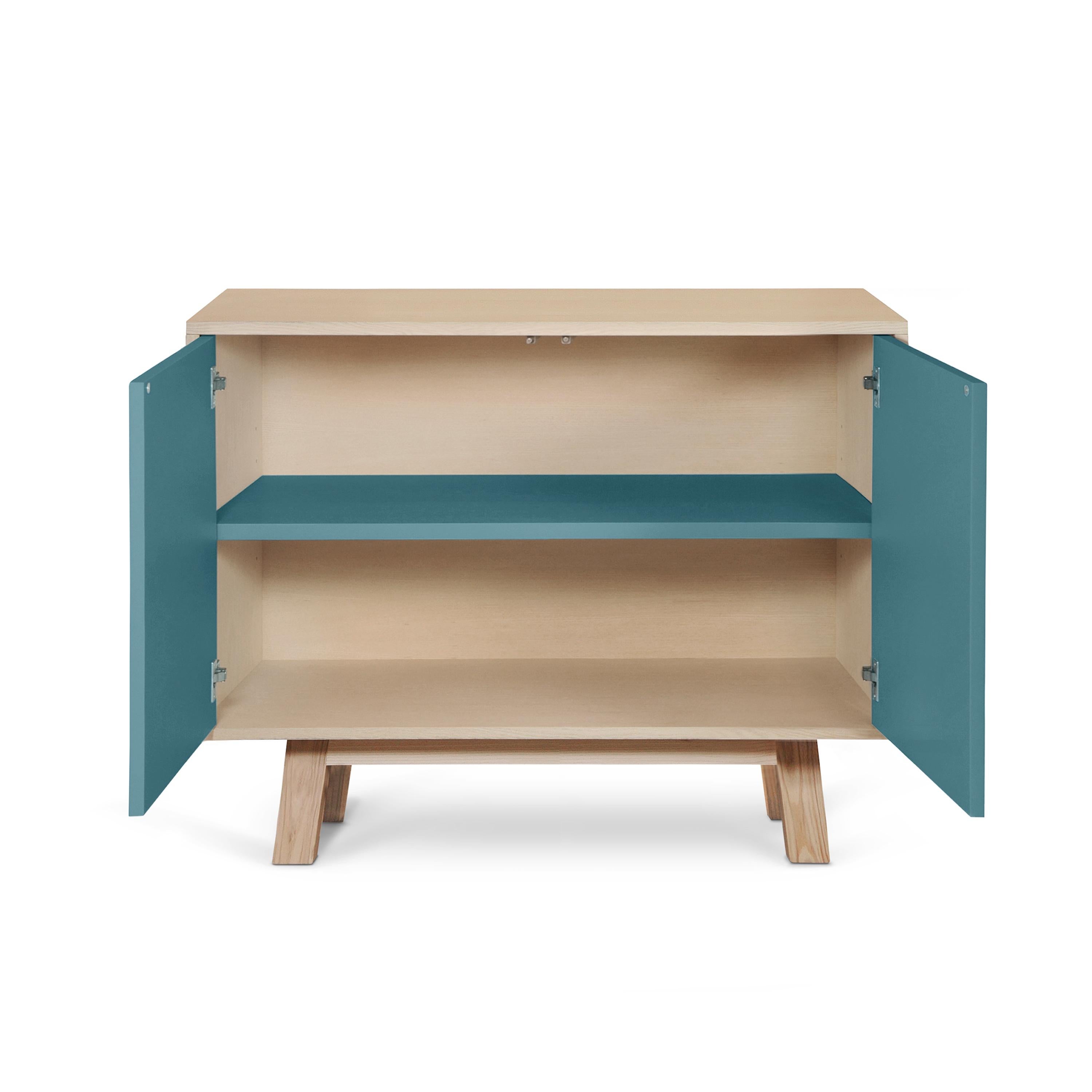 Armadio basso francese a 2 ante in legno azzurro personalizzabile di Eric Gizard, Parigi In condizioni Nuovo in vendita a Landivy, FR