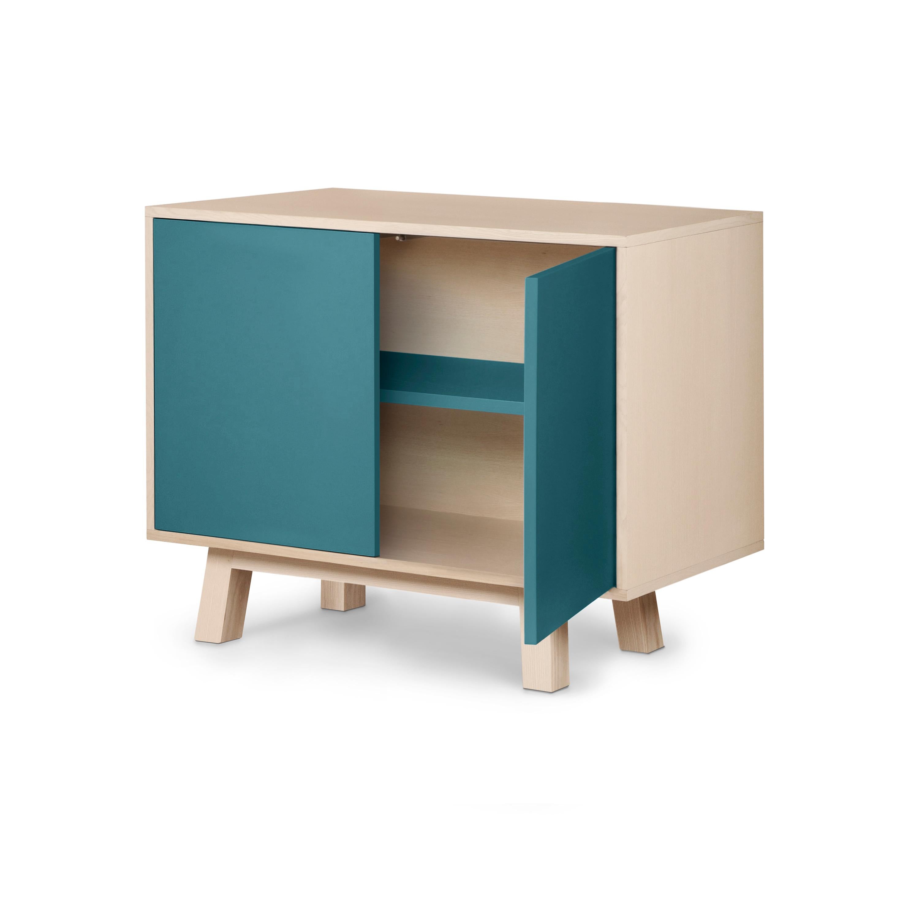 Francese Armadio basso francese a 2 ante in legno blu mare personalizzabile di Eric Gizard, Parigi in vendita